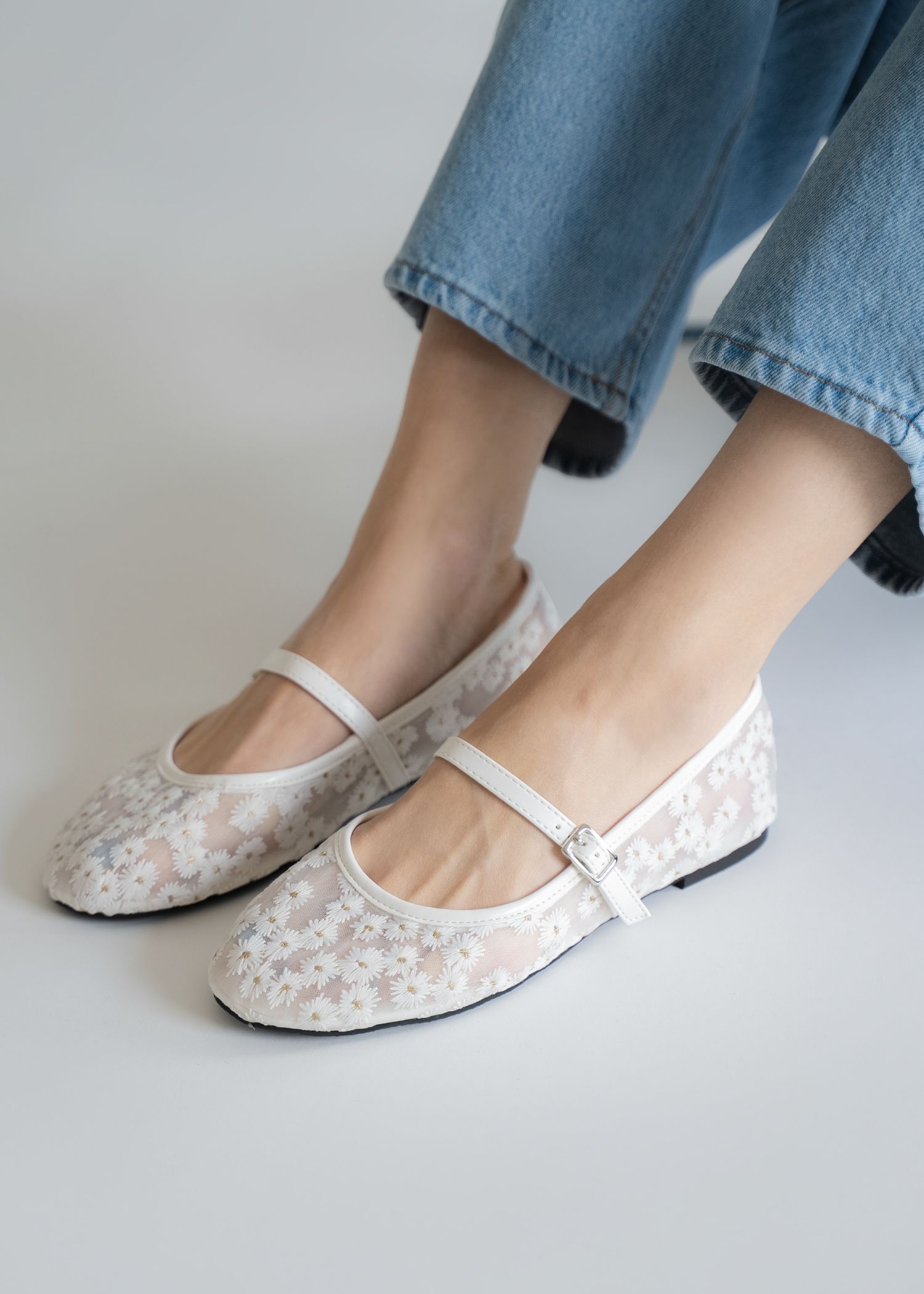 flower embroidery mary jane shoes