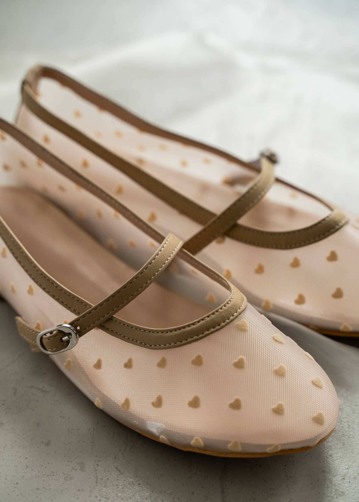 heart flocking mesh mary jane shoes