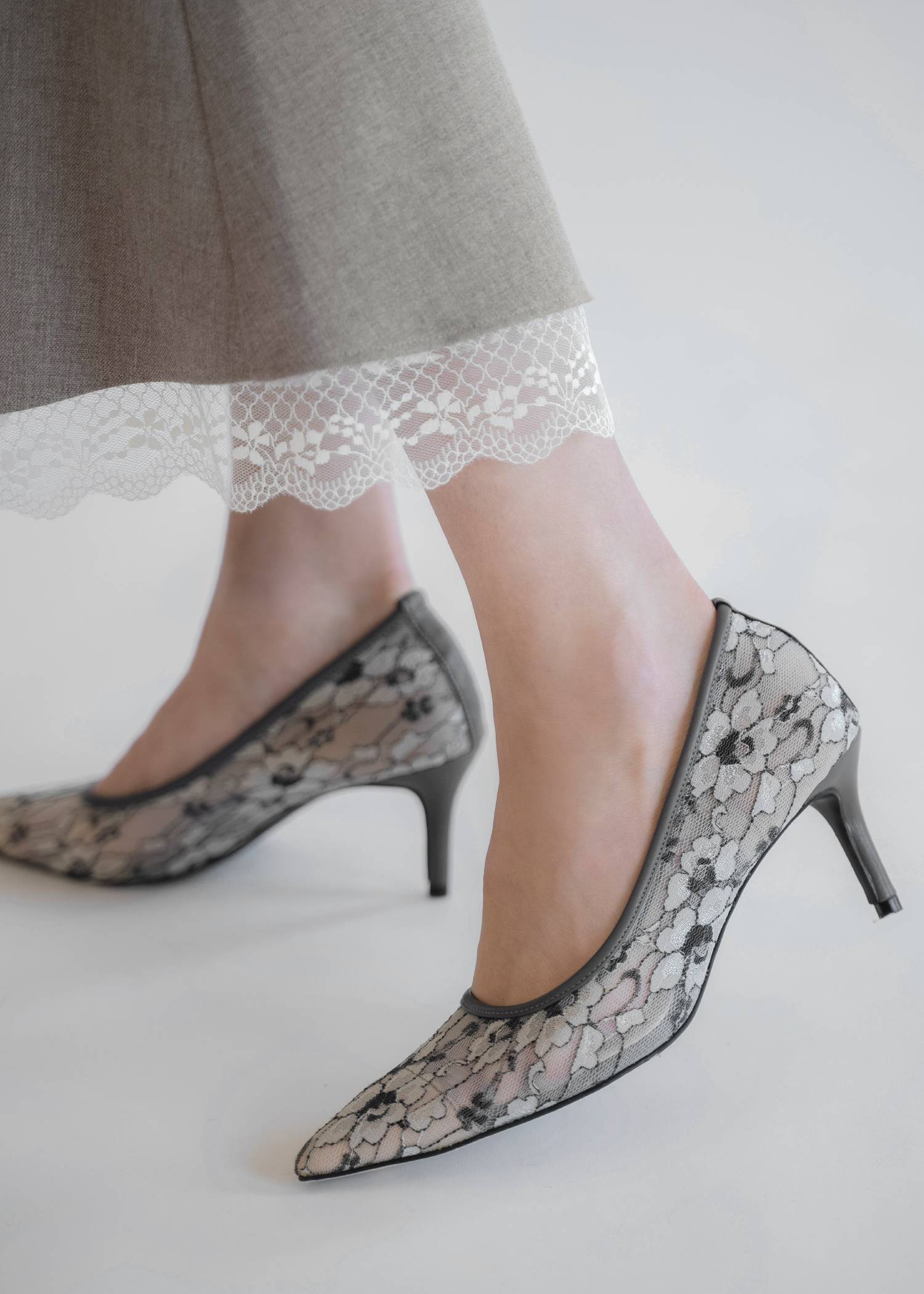 sheer fabric pointed toe pumps