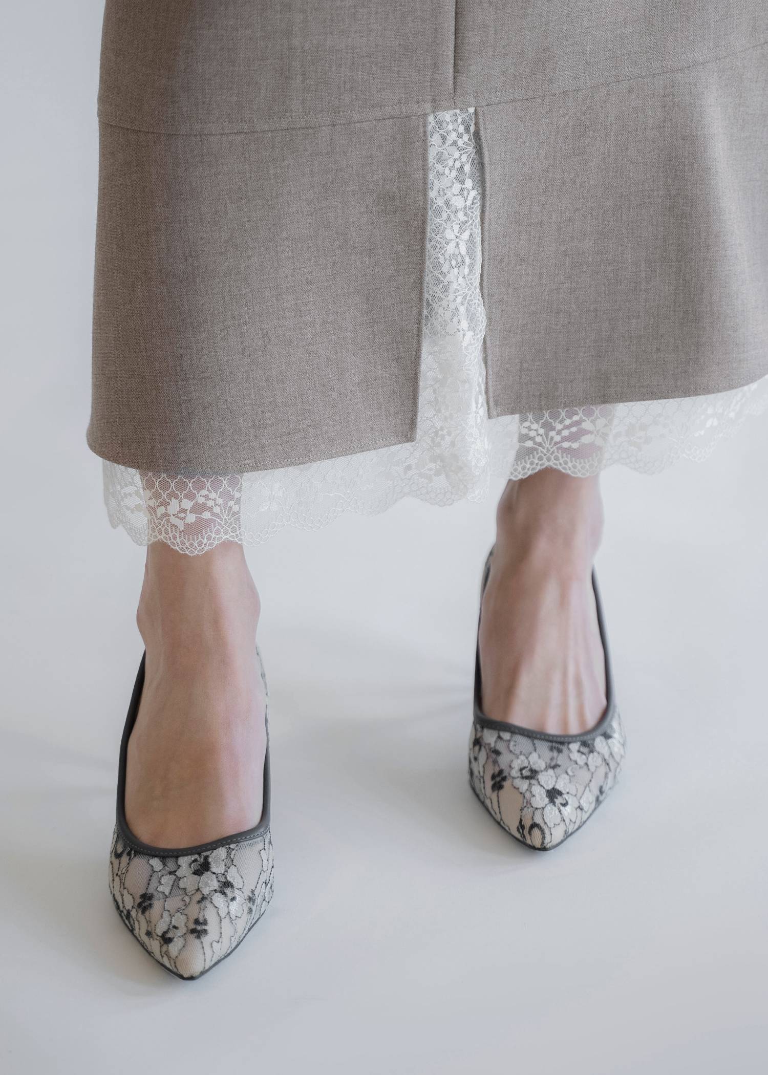 sheer fabric pointed toe pumps