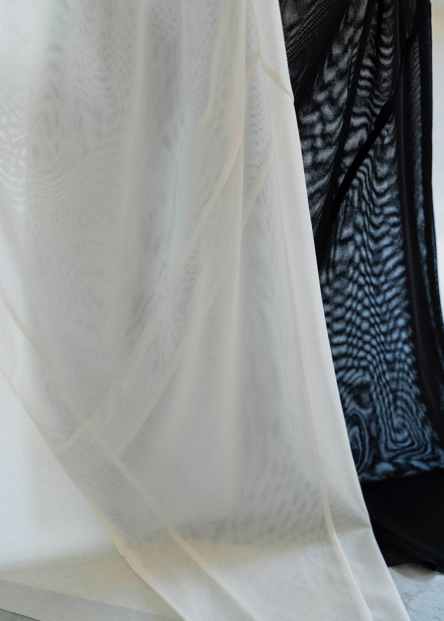 asymmetric diagonal mesh cutoff skirt