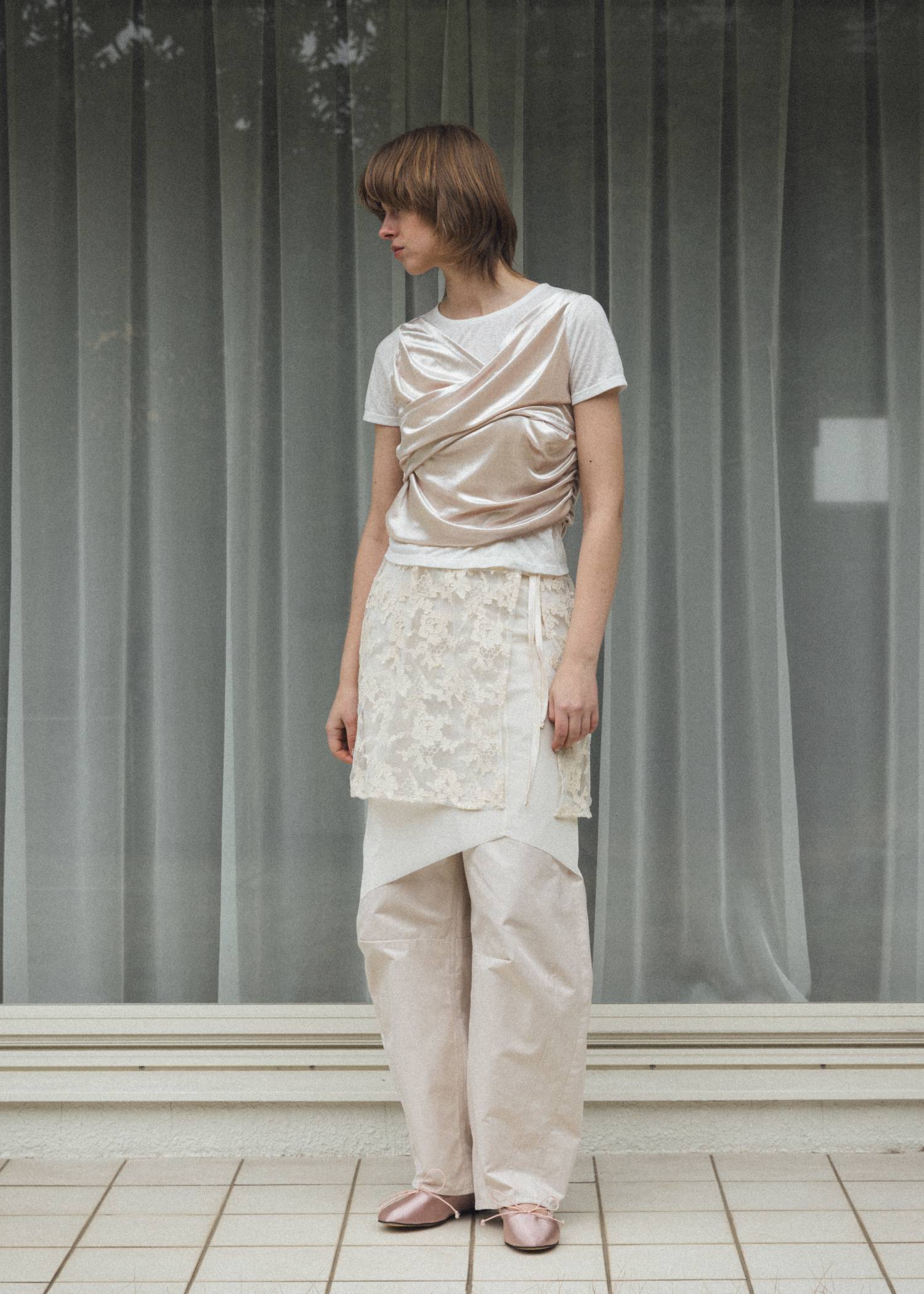 asymmetric diagonal mesh cutoff skirt