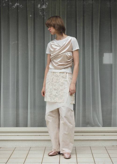 asymmetric diagonal mesh cutoff skirt