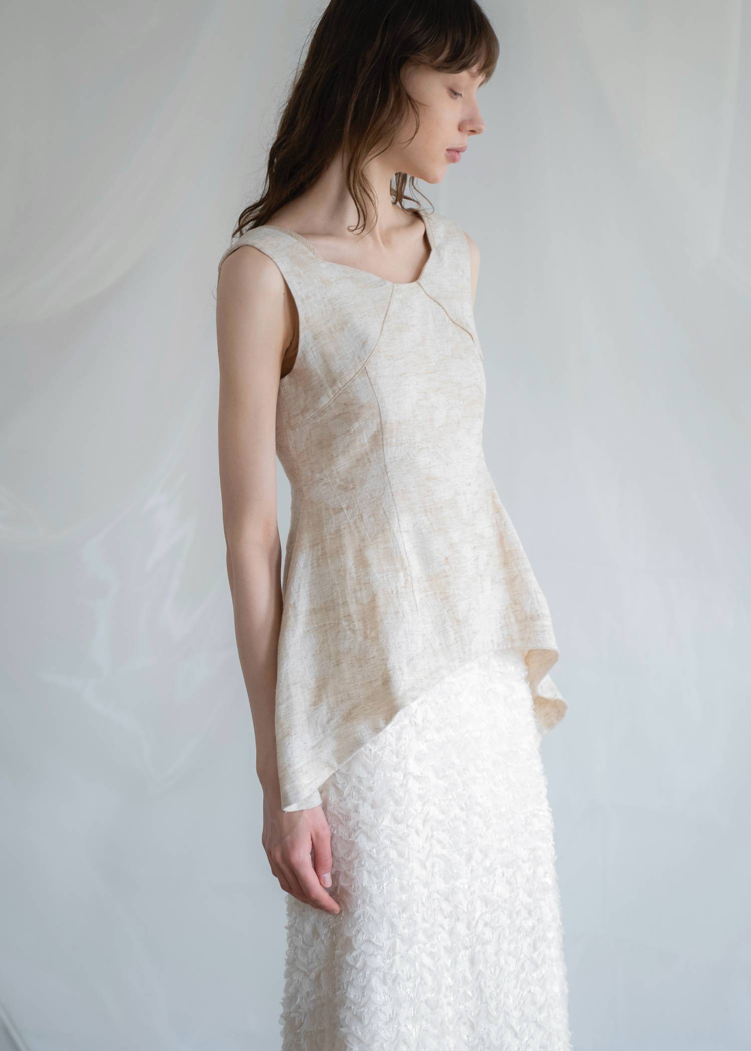 architectural jacquard piping sleeveless tops