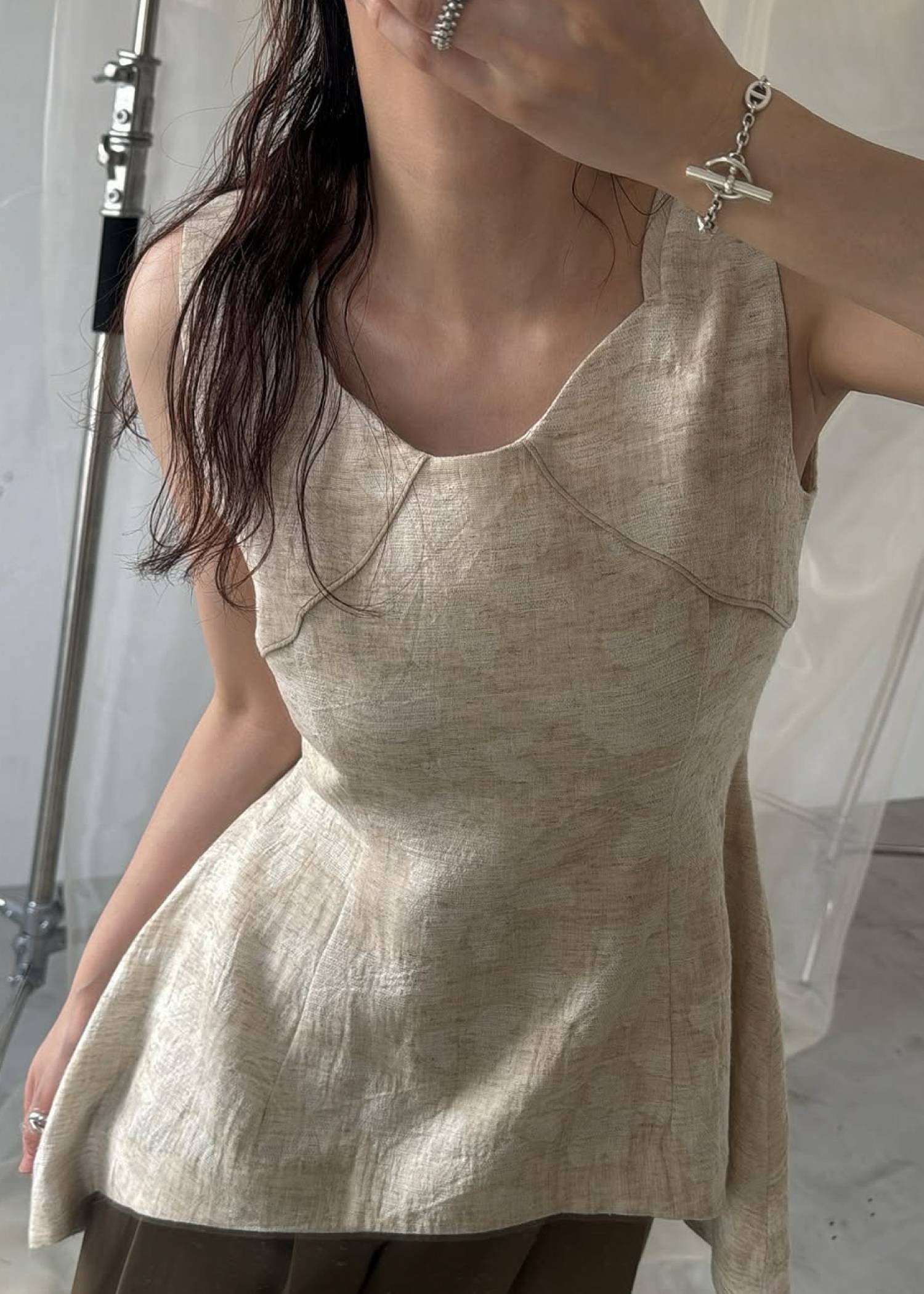 architectural jacquard piping sleeveless tops