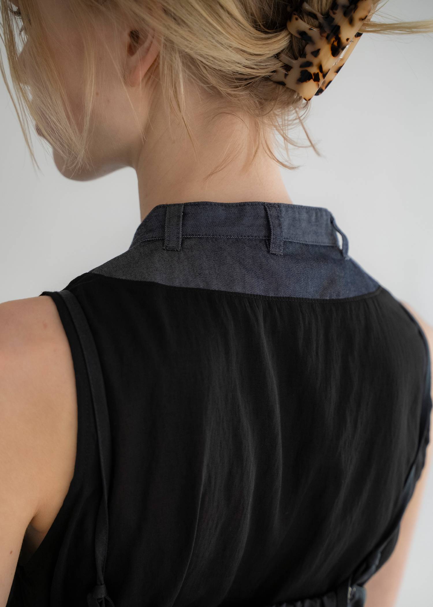no sleeve color scheme collar shirt