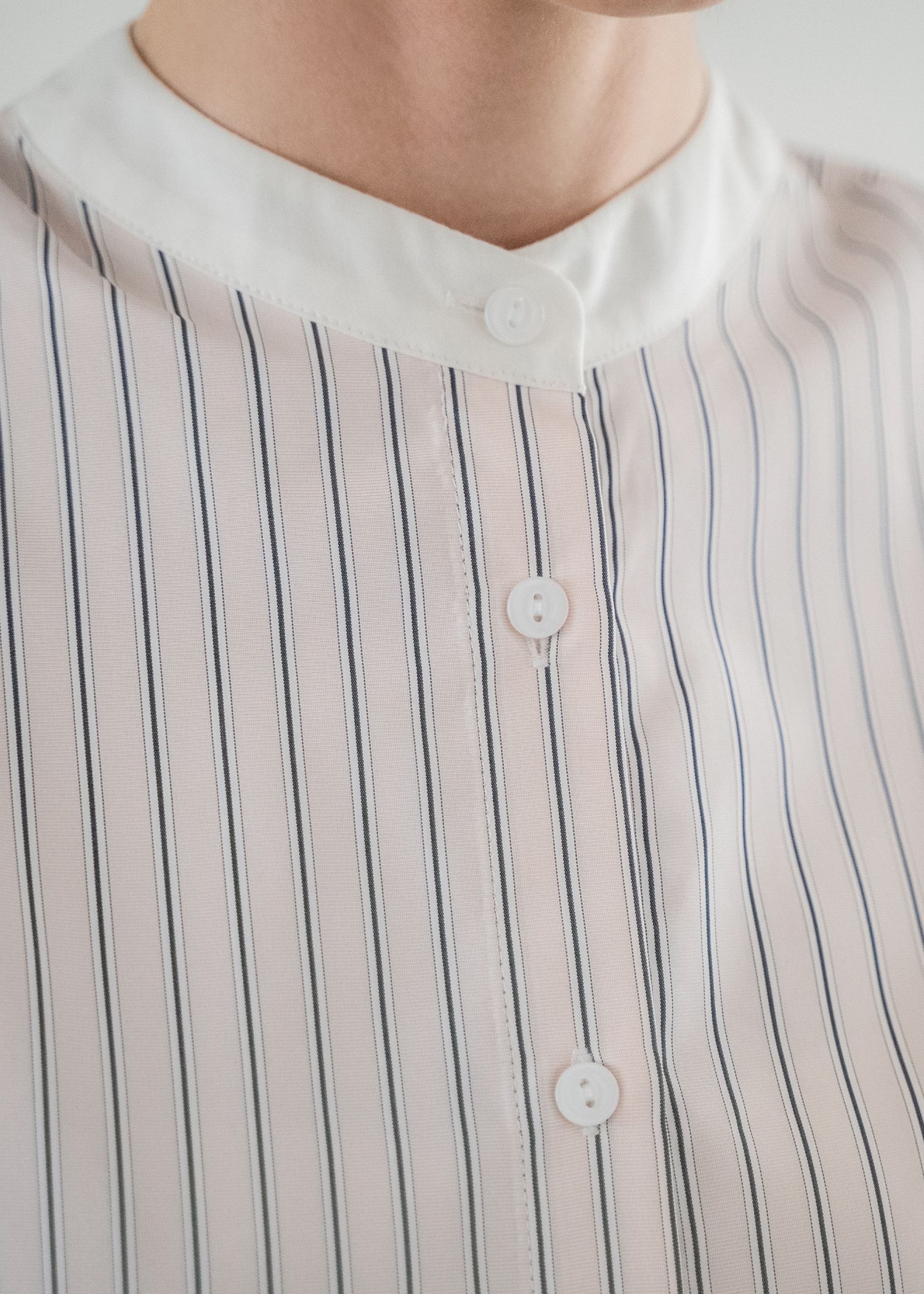 stripe balloon sleeve cleric BL