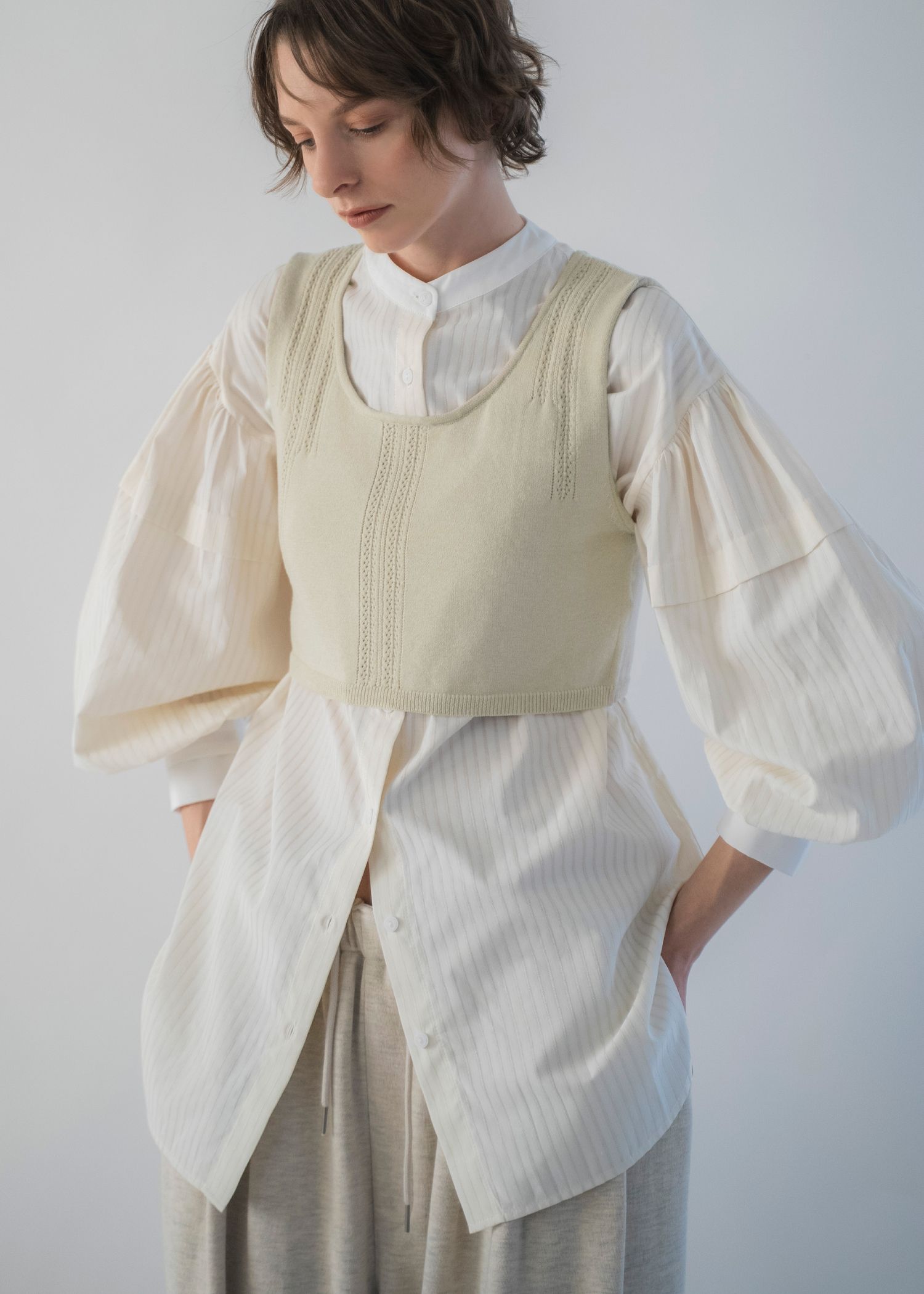 stripe balloon sleeve cleric BL