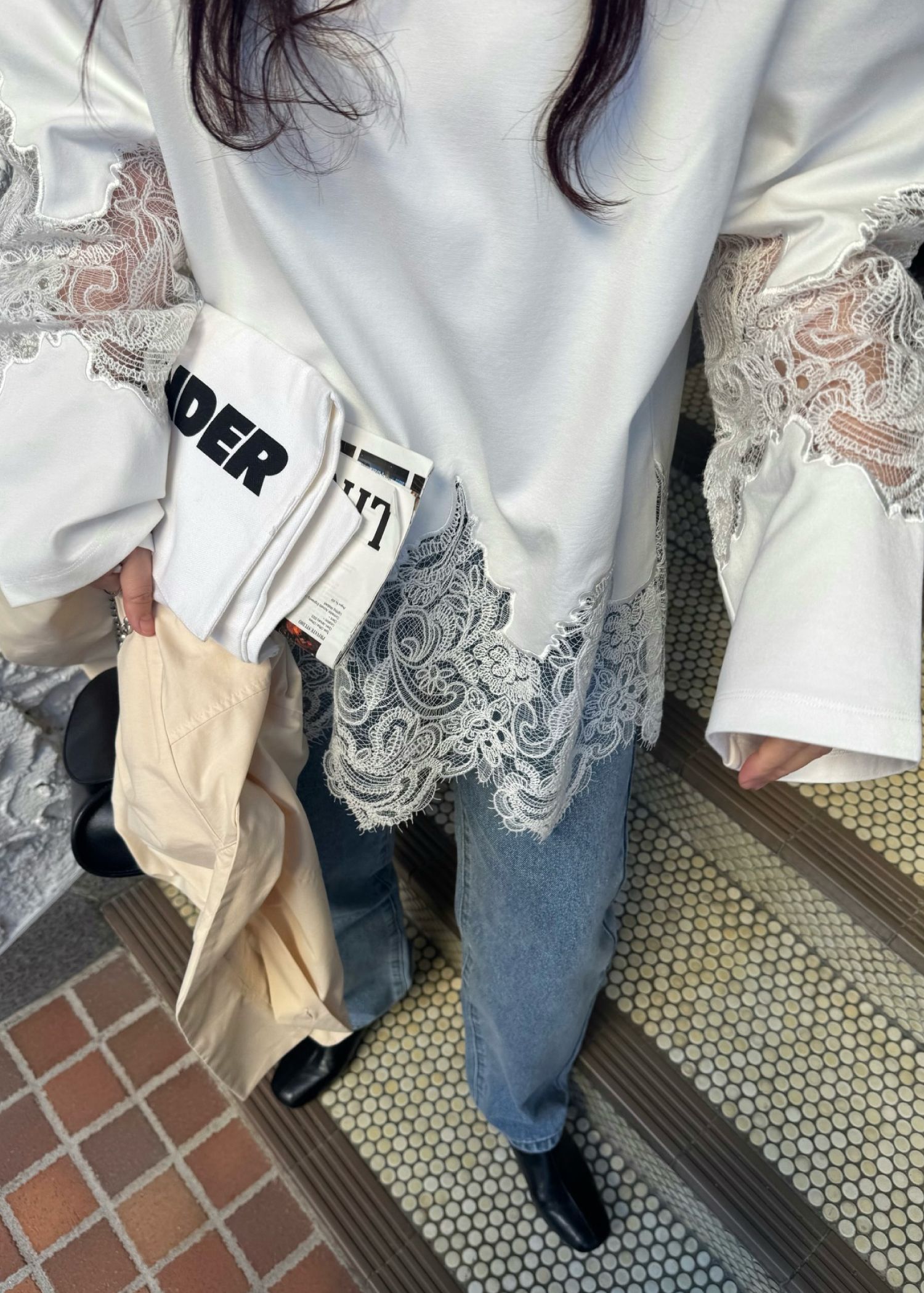 scallop lace sheer panel cut & sewn tops