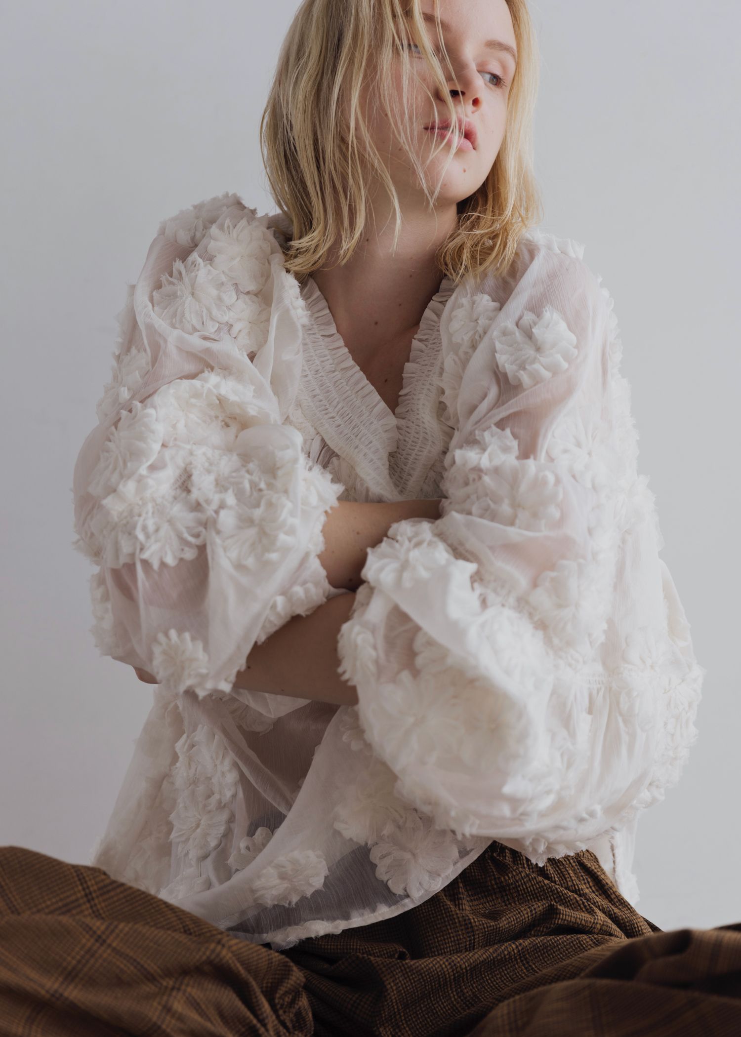 flower motif sheer BL