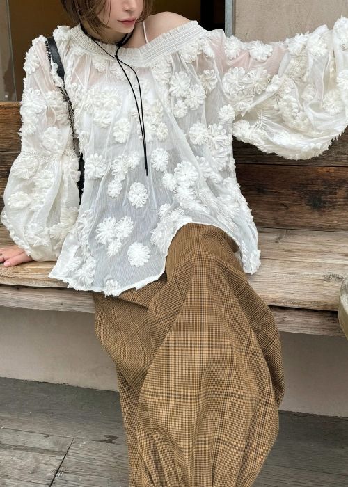 flower motif sheer BL