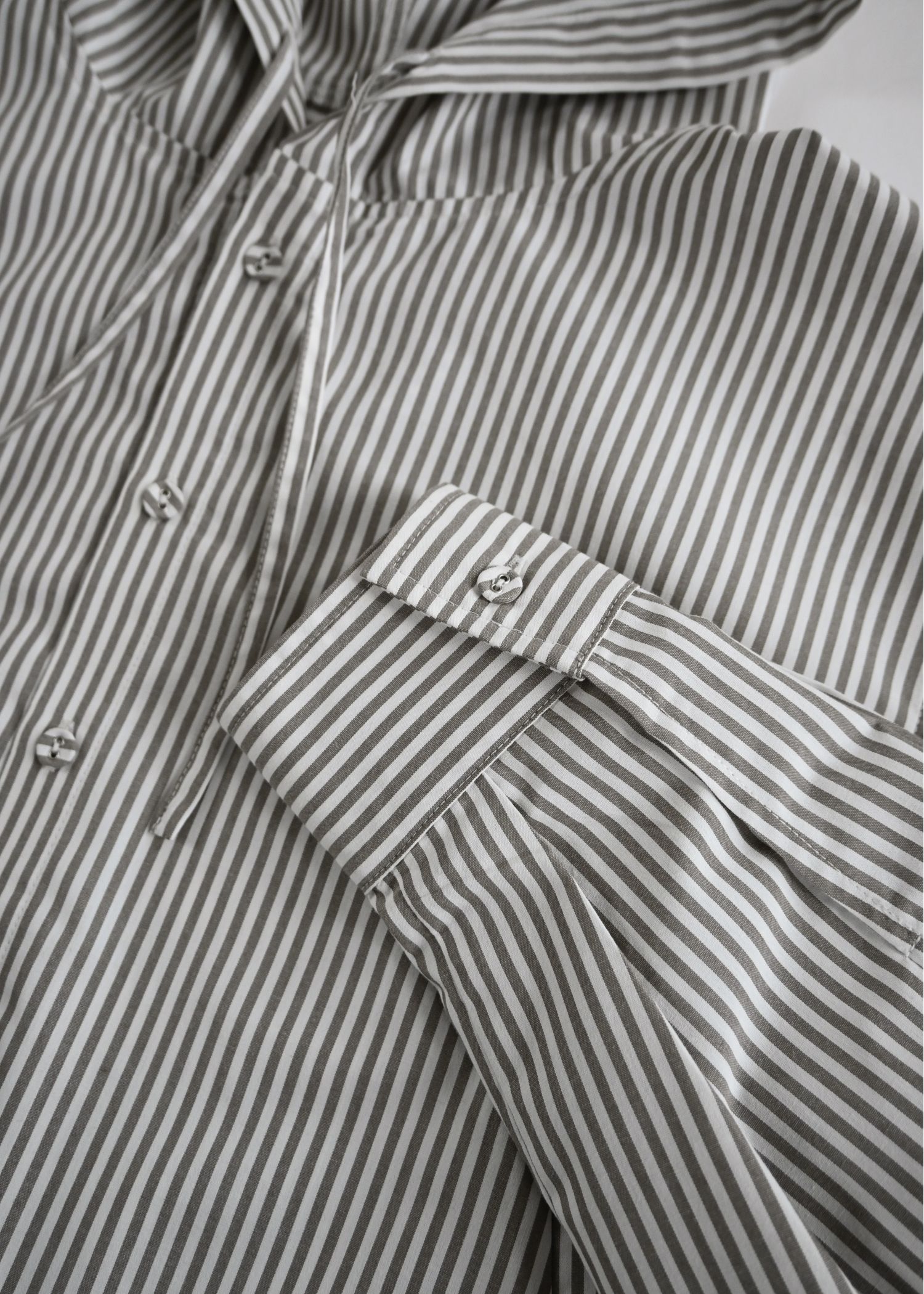 UV cut layered hem shirt hoodie tops