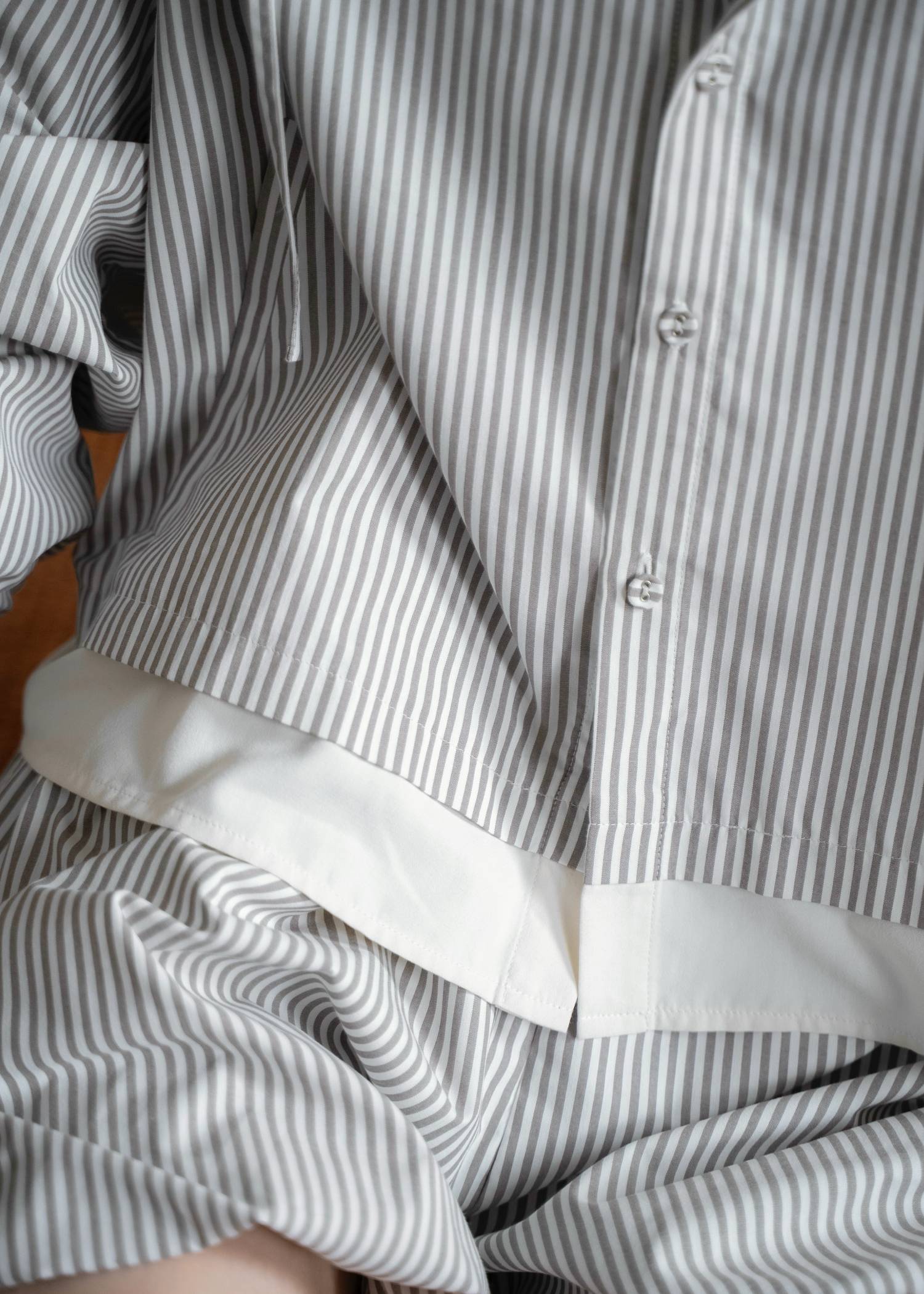 UV cut layered hem shirt hoodie tops