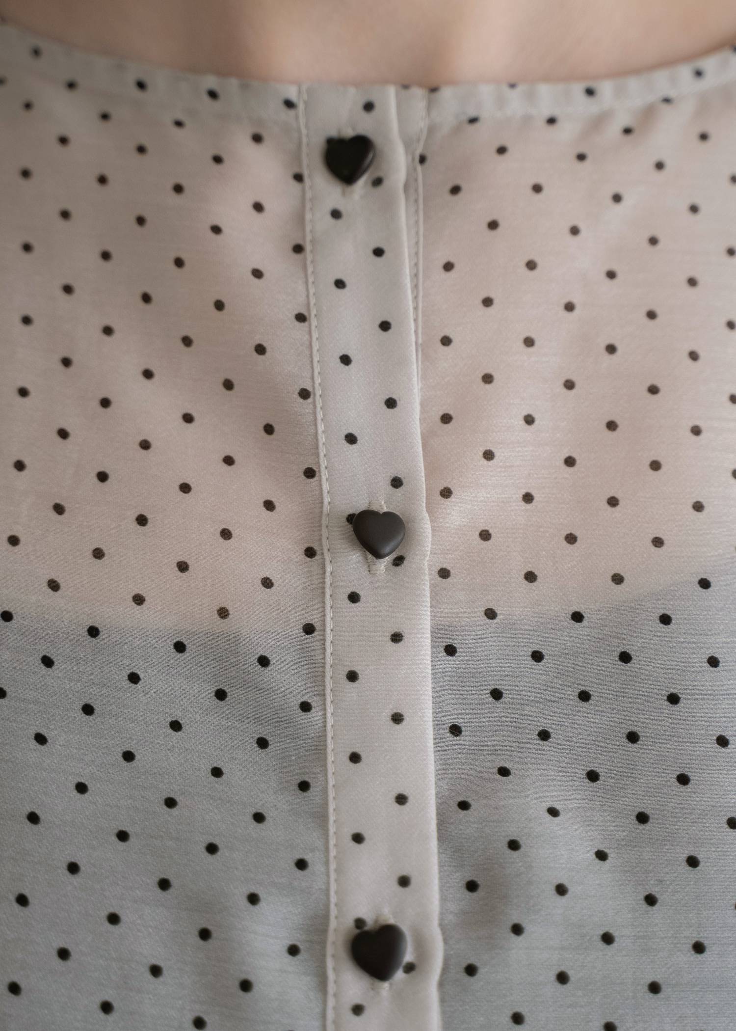 volume sleeve dot scrunchie BL