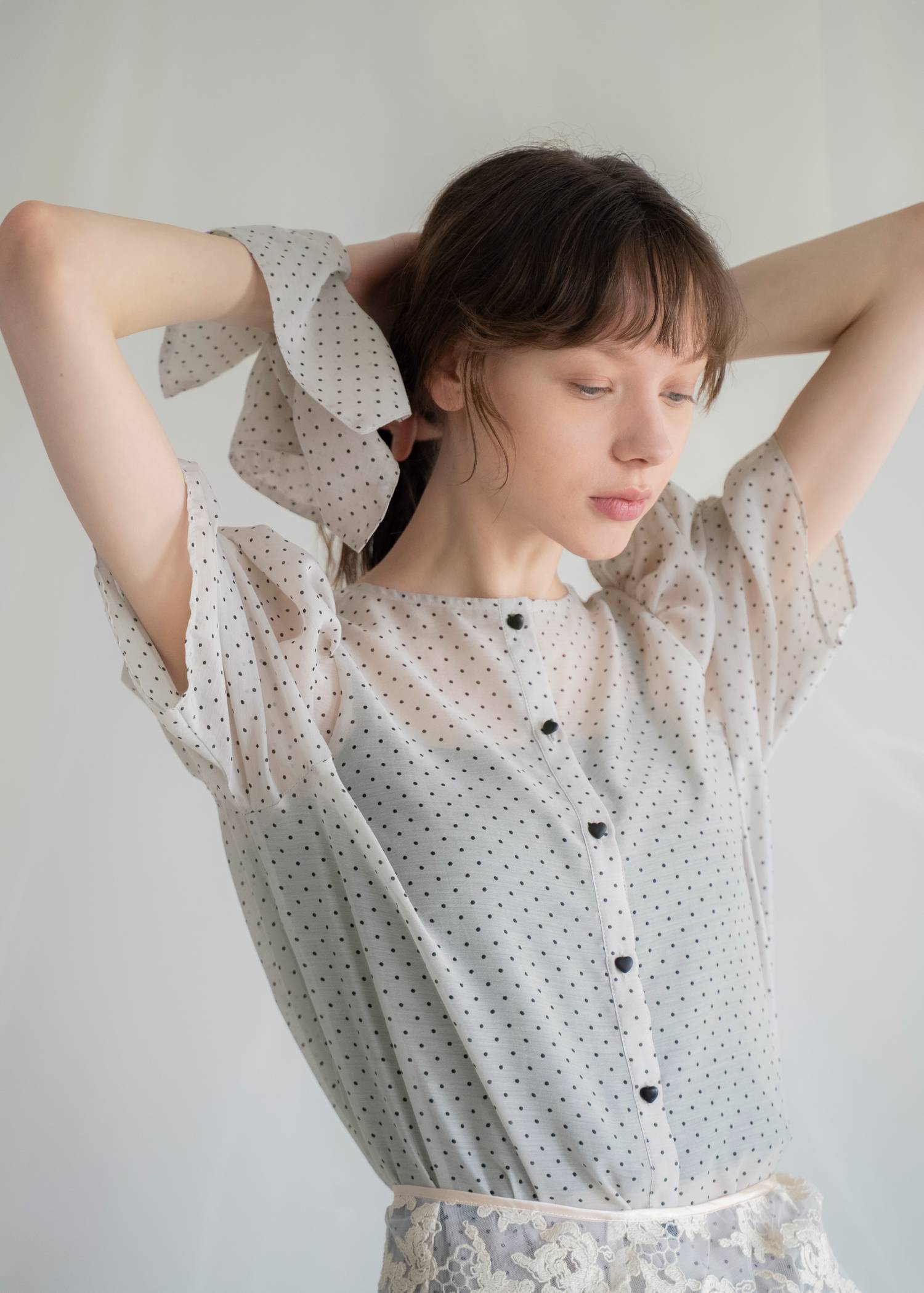 volume sleeve dot scrunchie BL