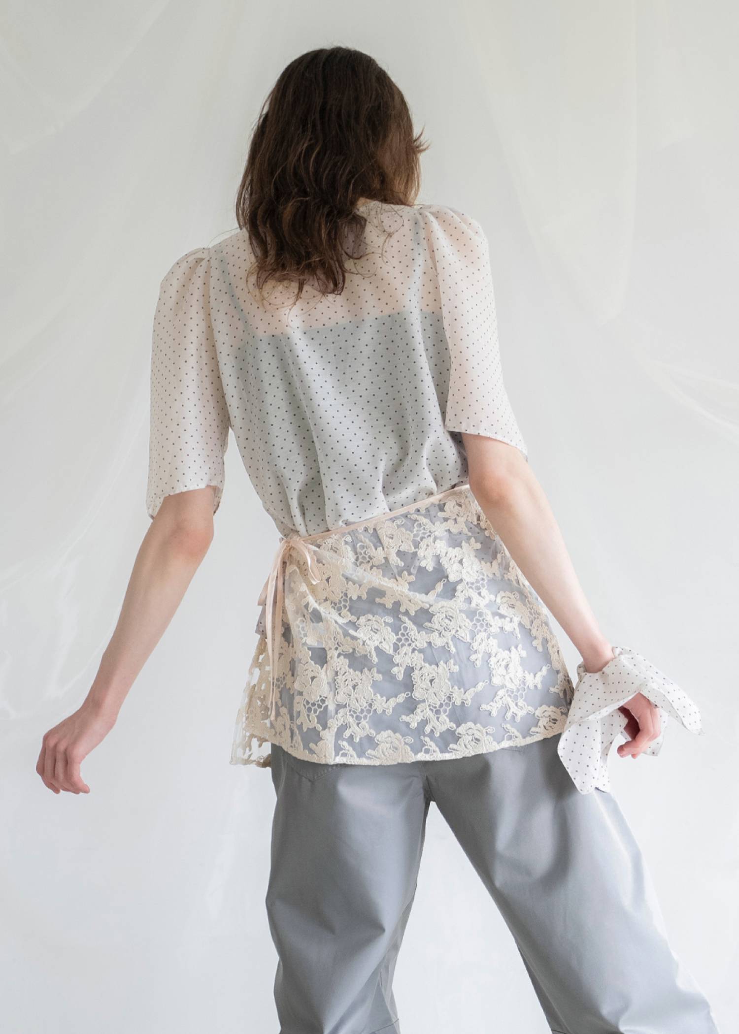 volume sleeve dot scrunchie BL