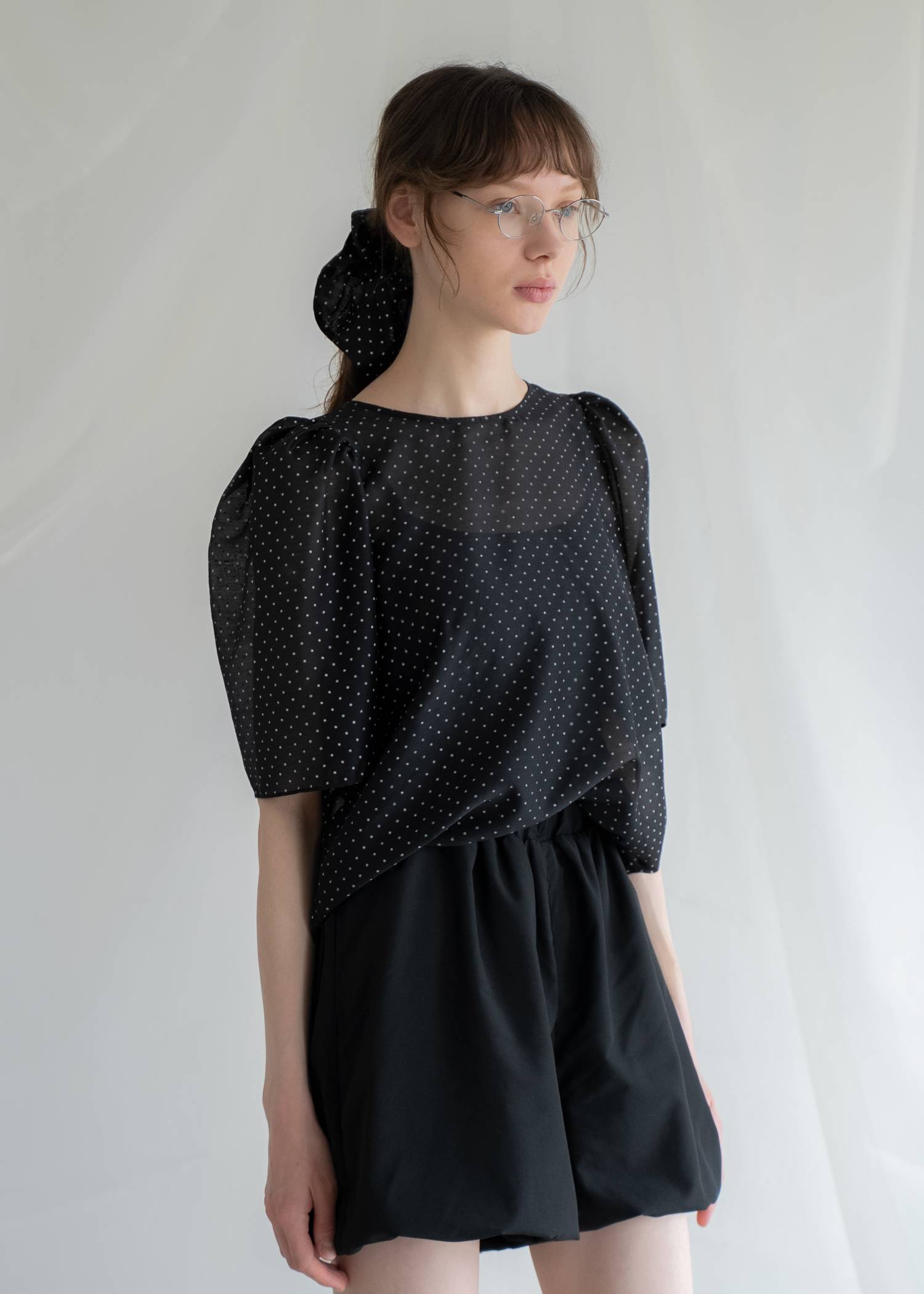 volume sleeve dot scrunchie BL