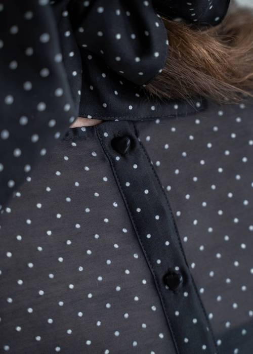volume sleeve dot scrunchie BL