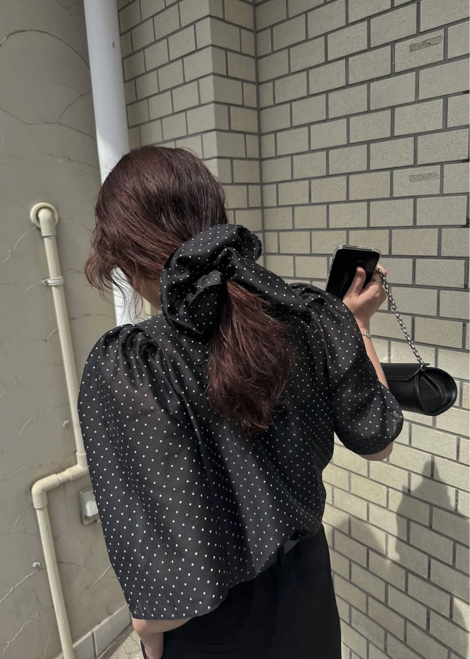 volume sleeve dot scrunchie BL