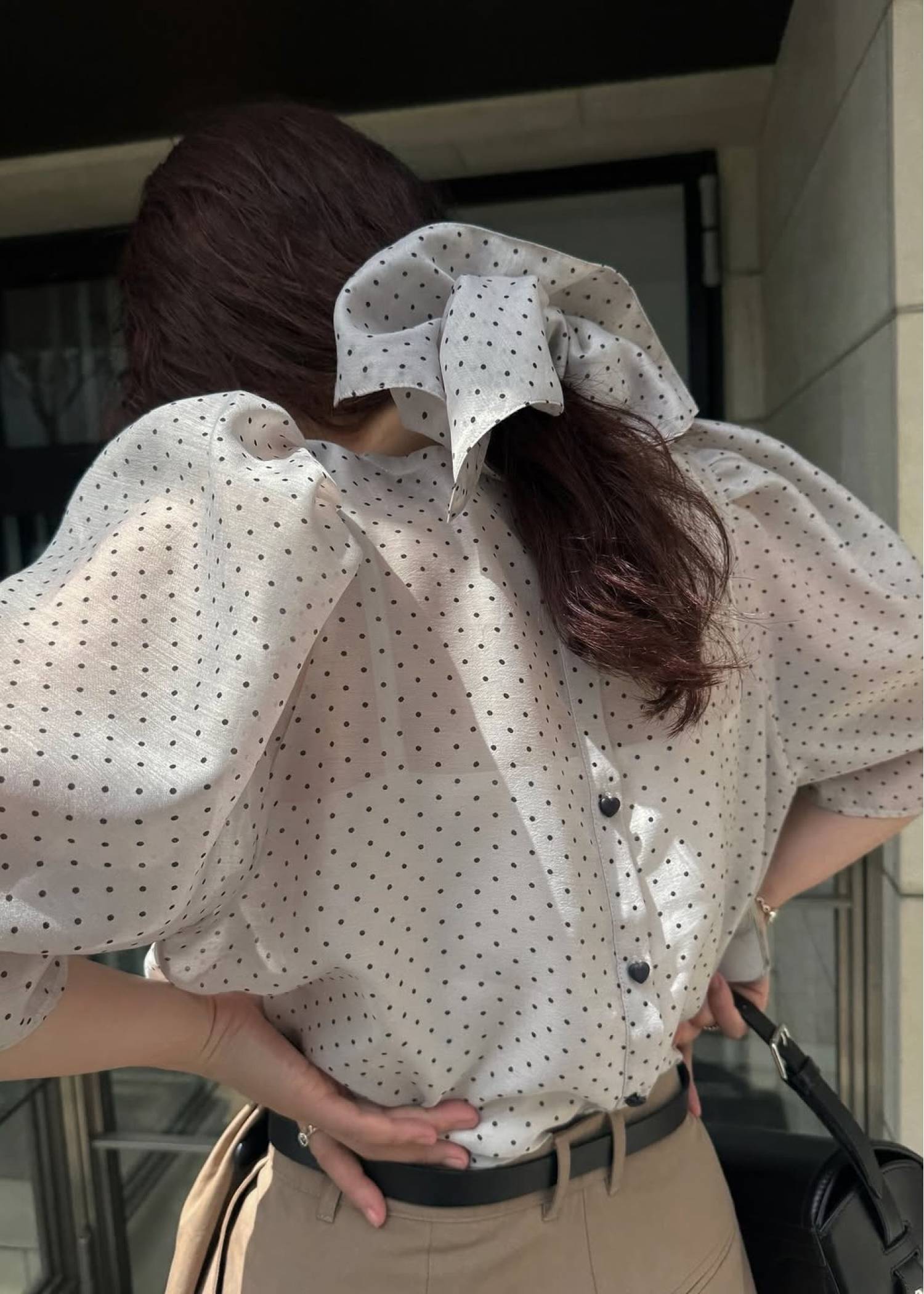 volume sleeve dot scrunchie BL
