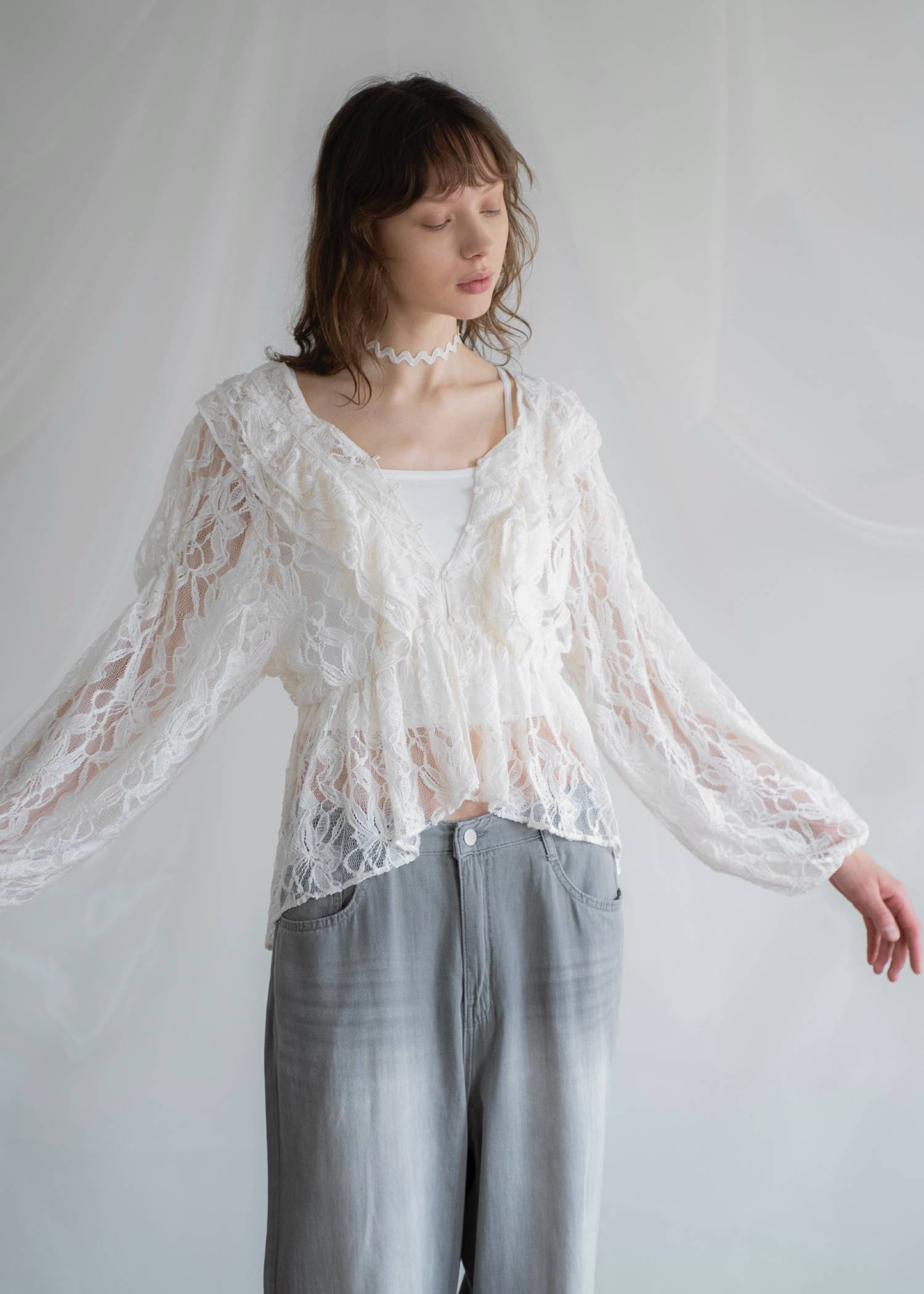 tiered frill neck volume sleeve lace BL