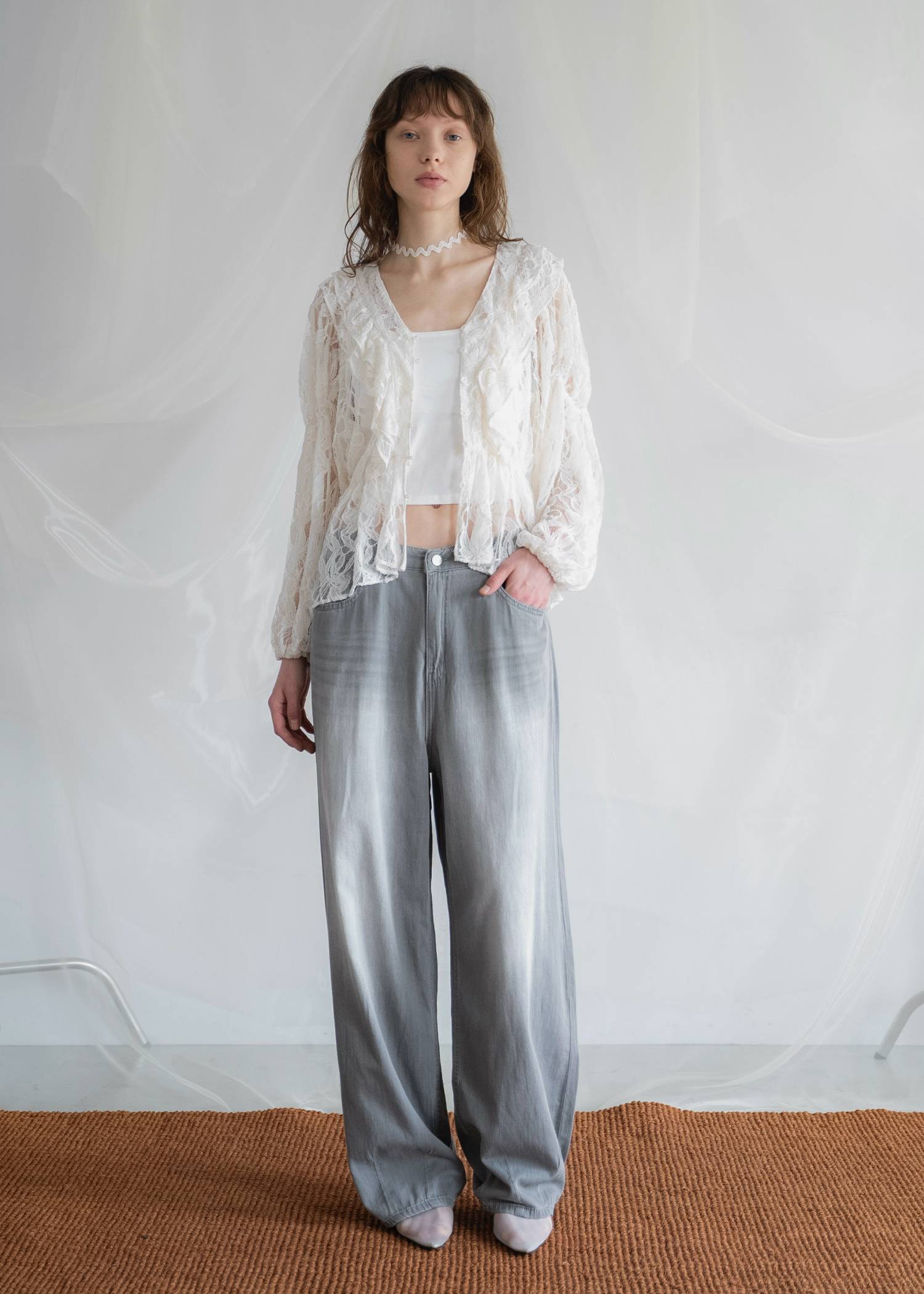 tiered frill neck volume sleeve lace BL