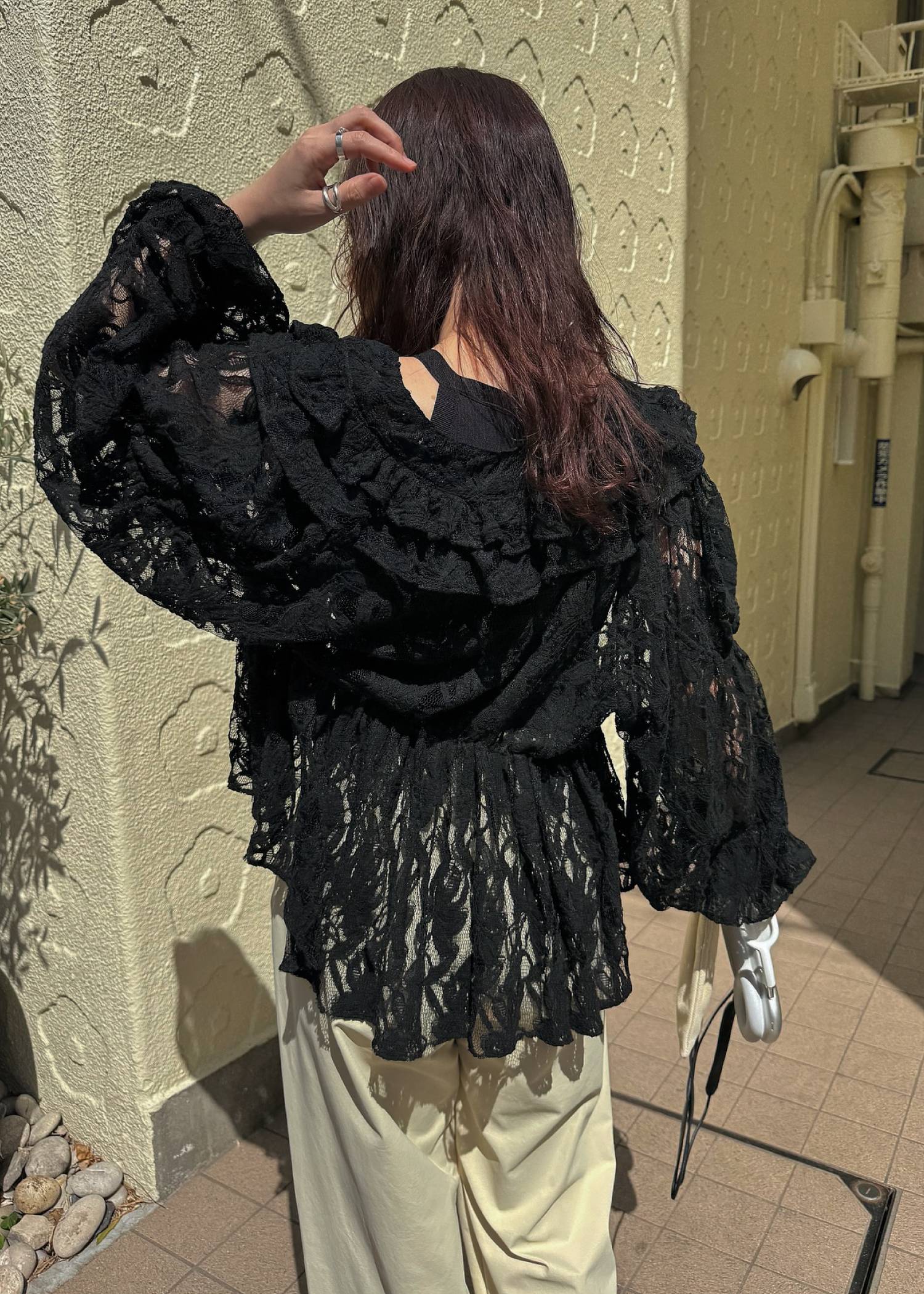 tiered frill neck volume sleeve lace BL