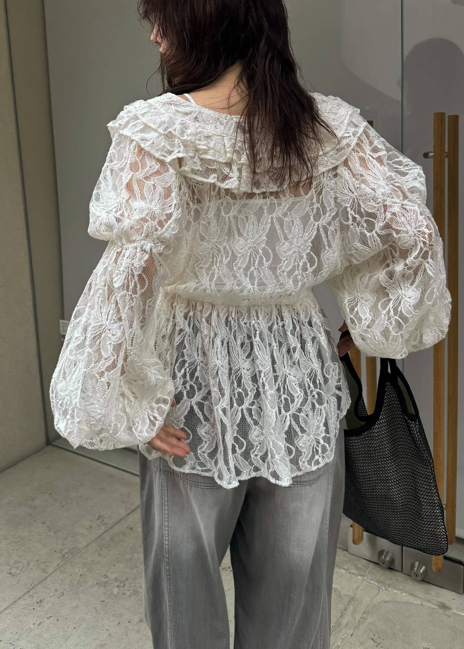 tiered frill neck volume sleeve lace BL