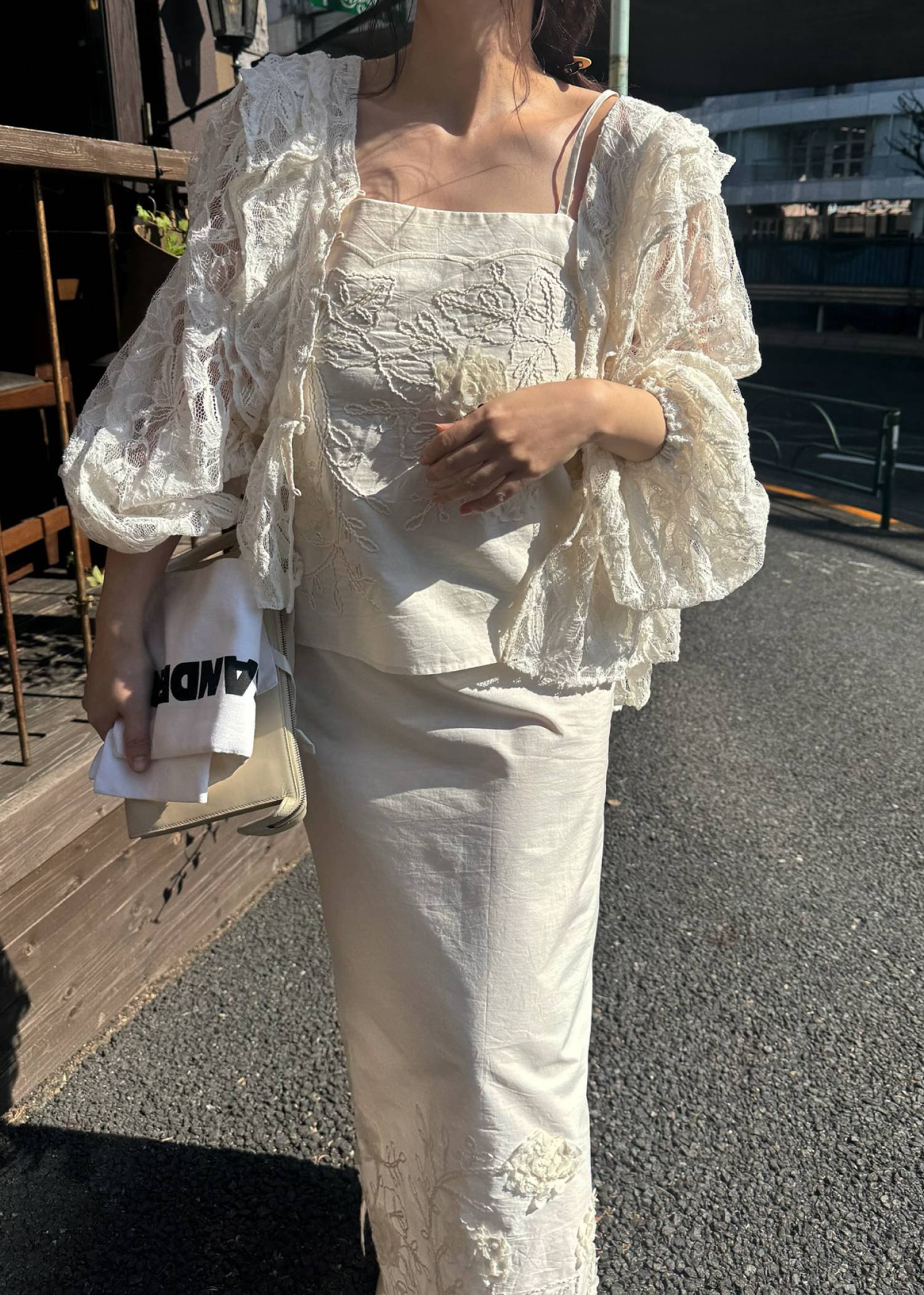 tiered frill neck volume sleeve lace BL