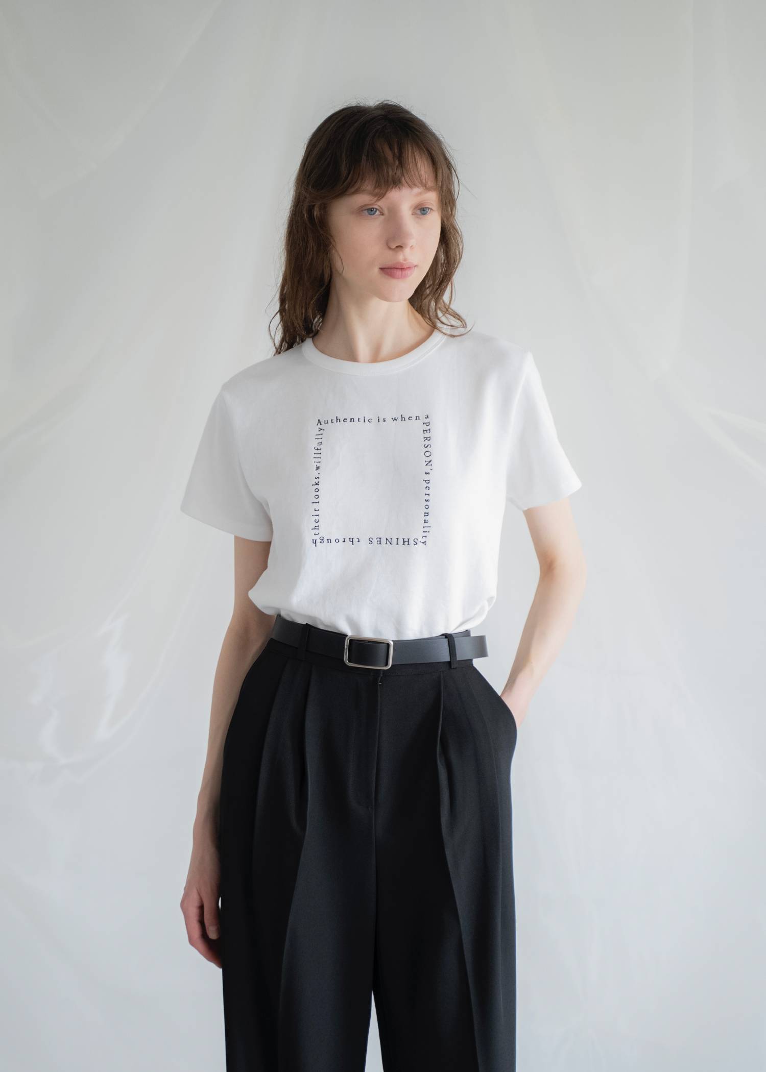 embroidery square logo pack T-shirt