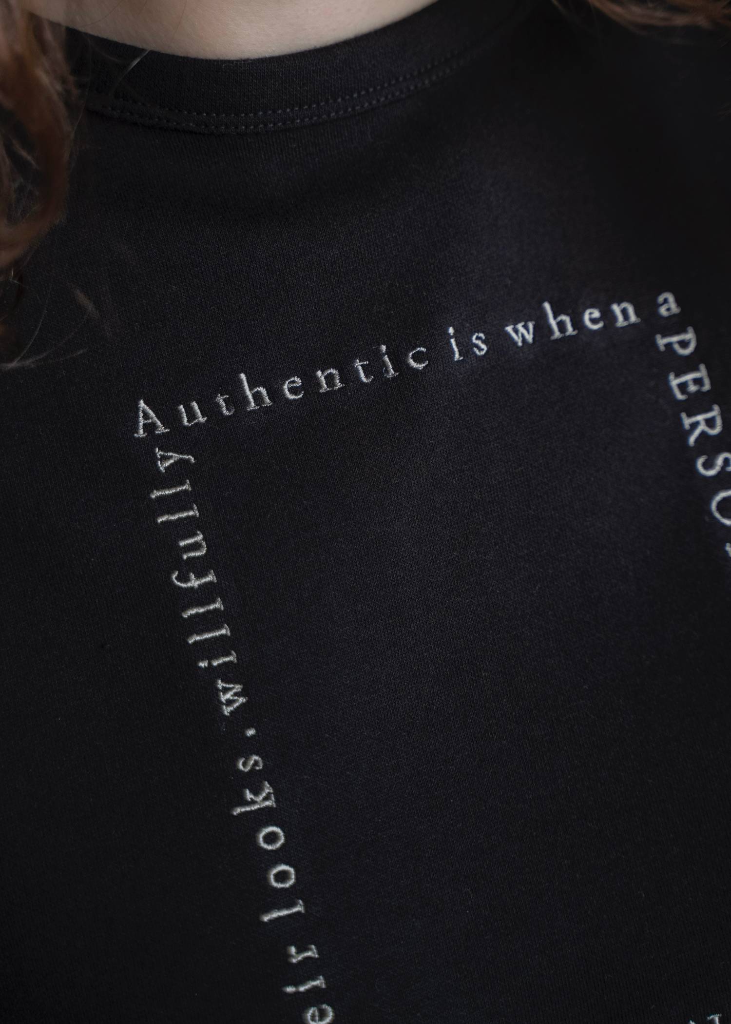 embroidery square logo pack T-shirt