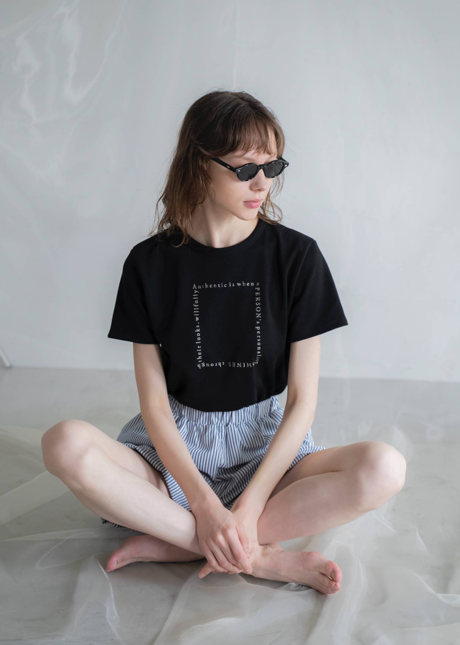 embroidery square logo pack T-shirt