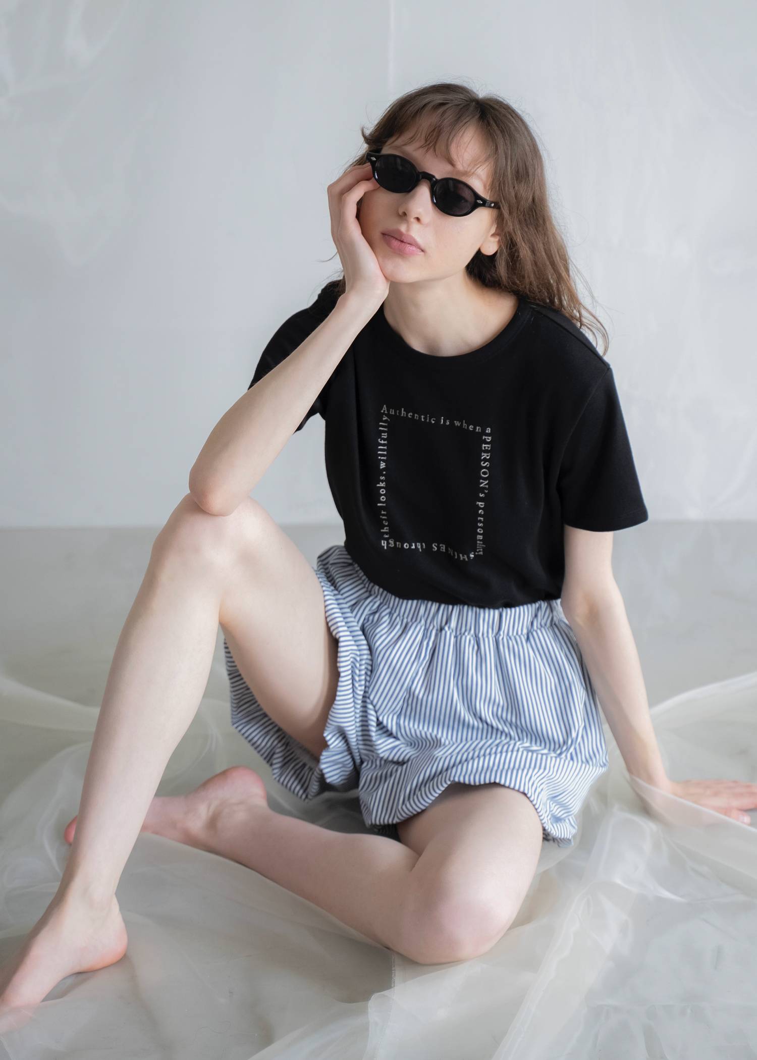 embroidery square logo pack T-shirt