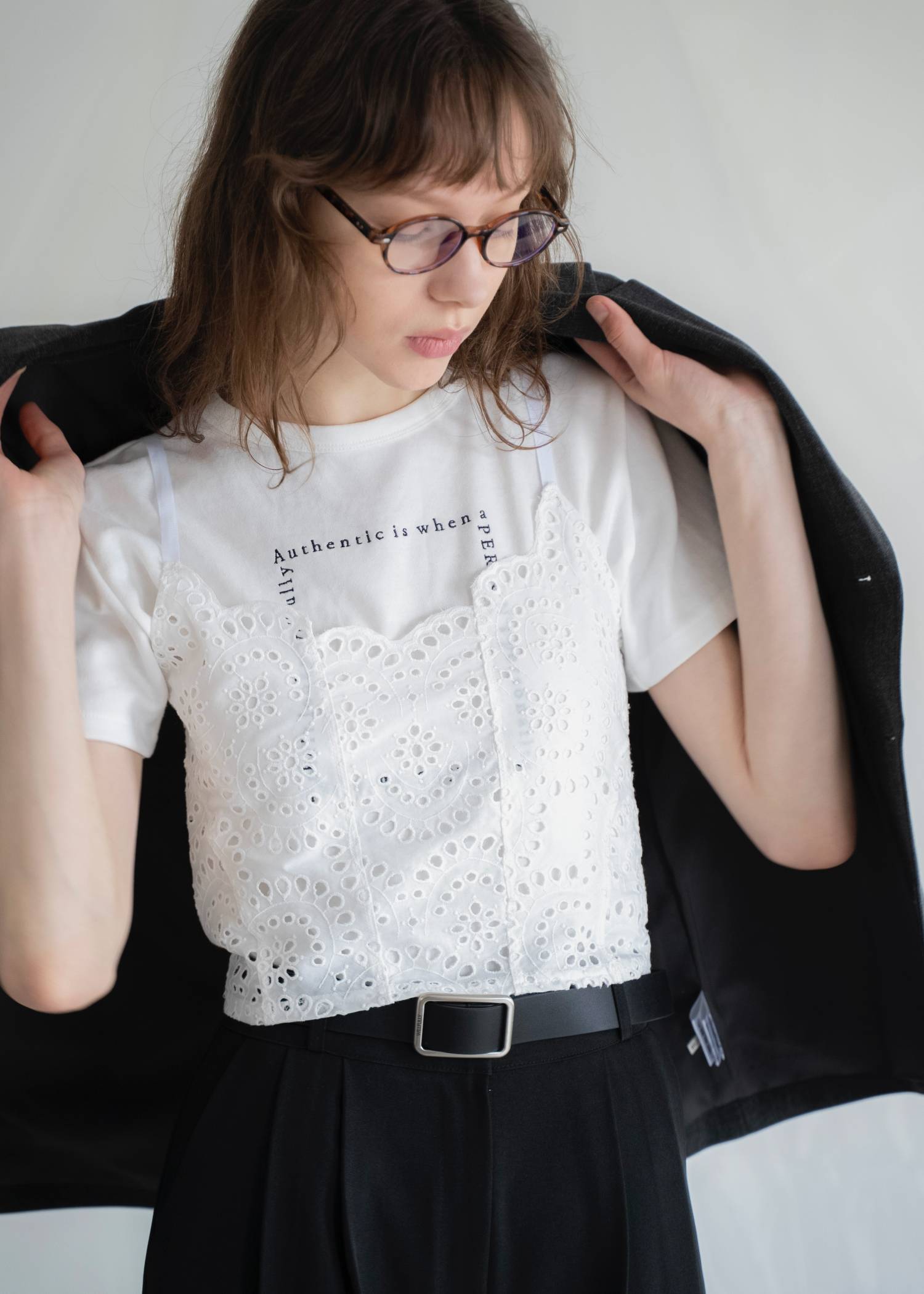 embroidery square logo pack T-shirt