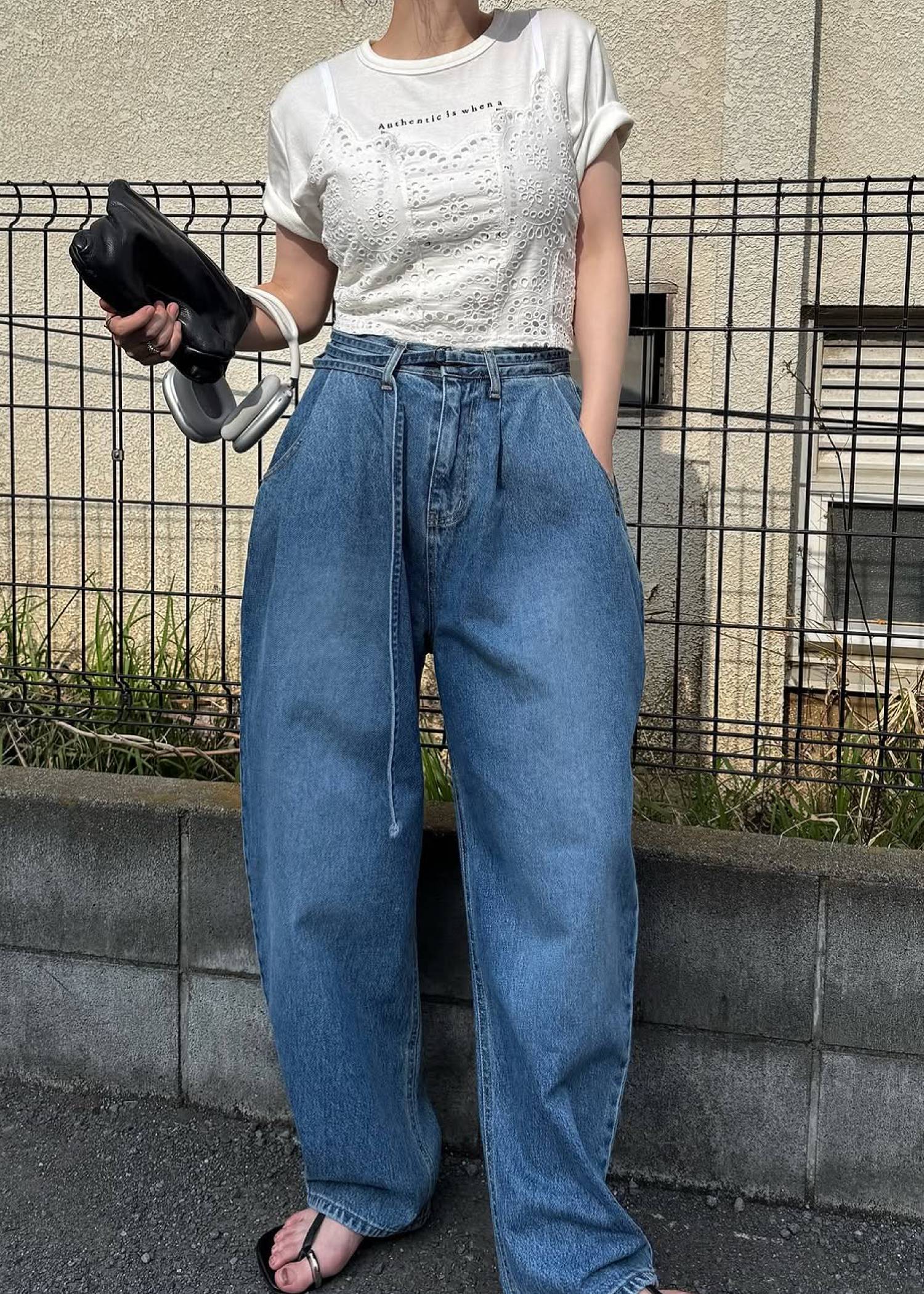 embroidery square logo pack T-shirt