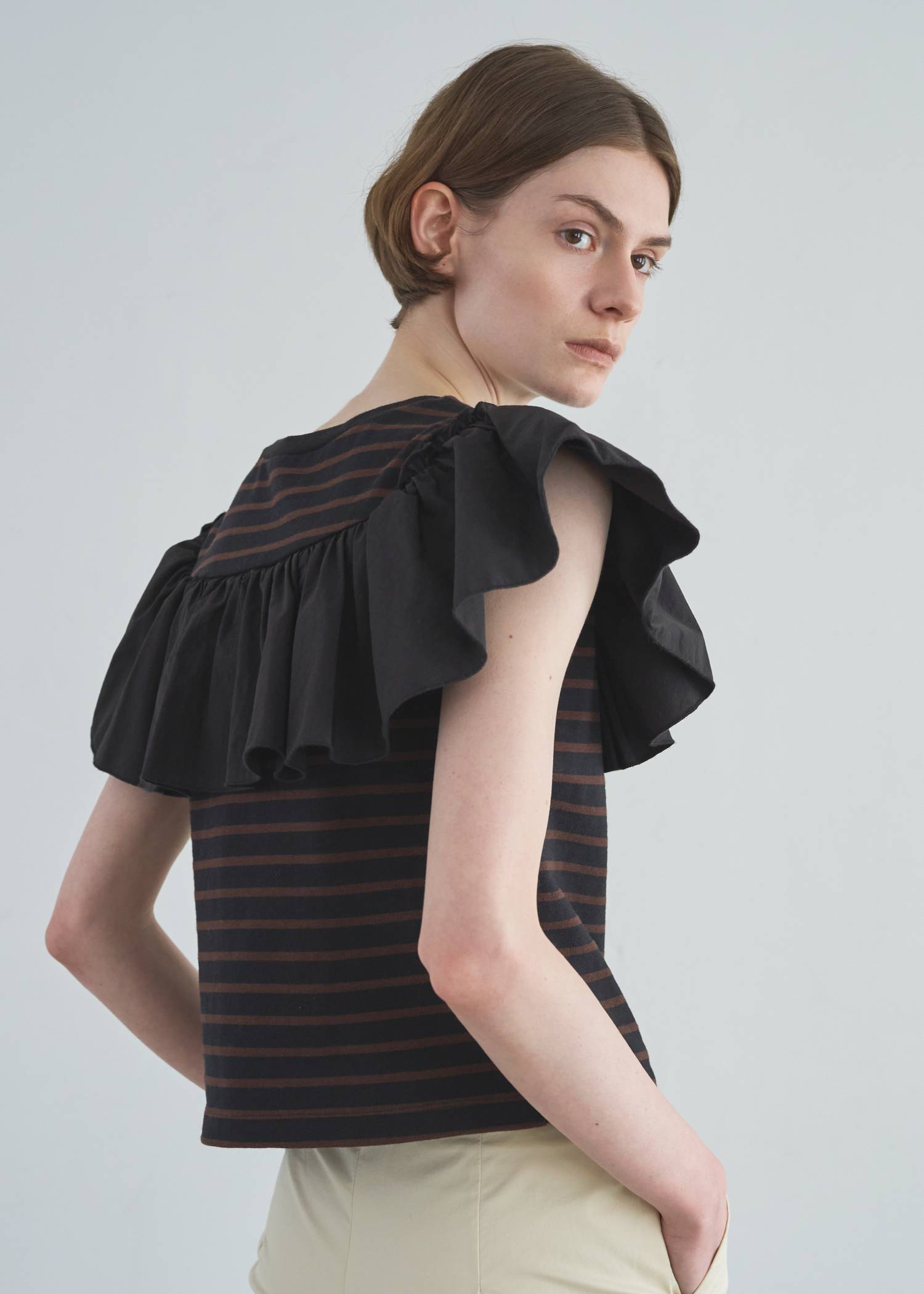 convertible shoulder frill border tops
