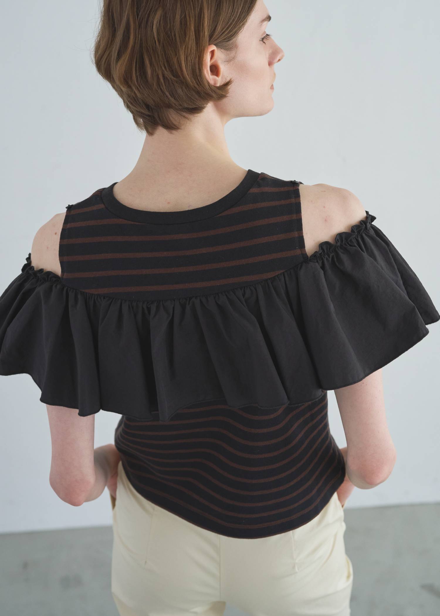 convertible shoulder frill border tops