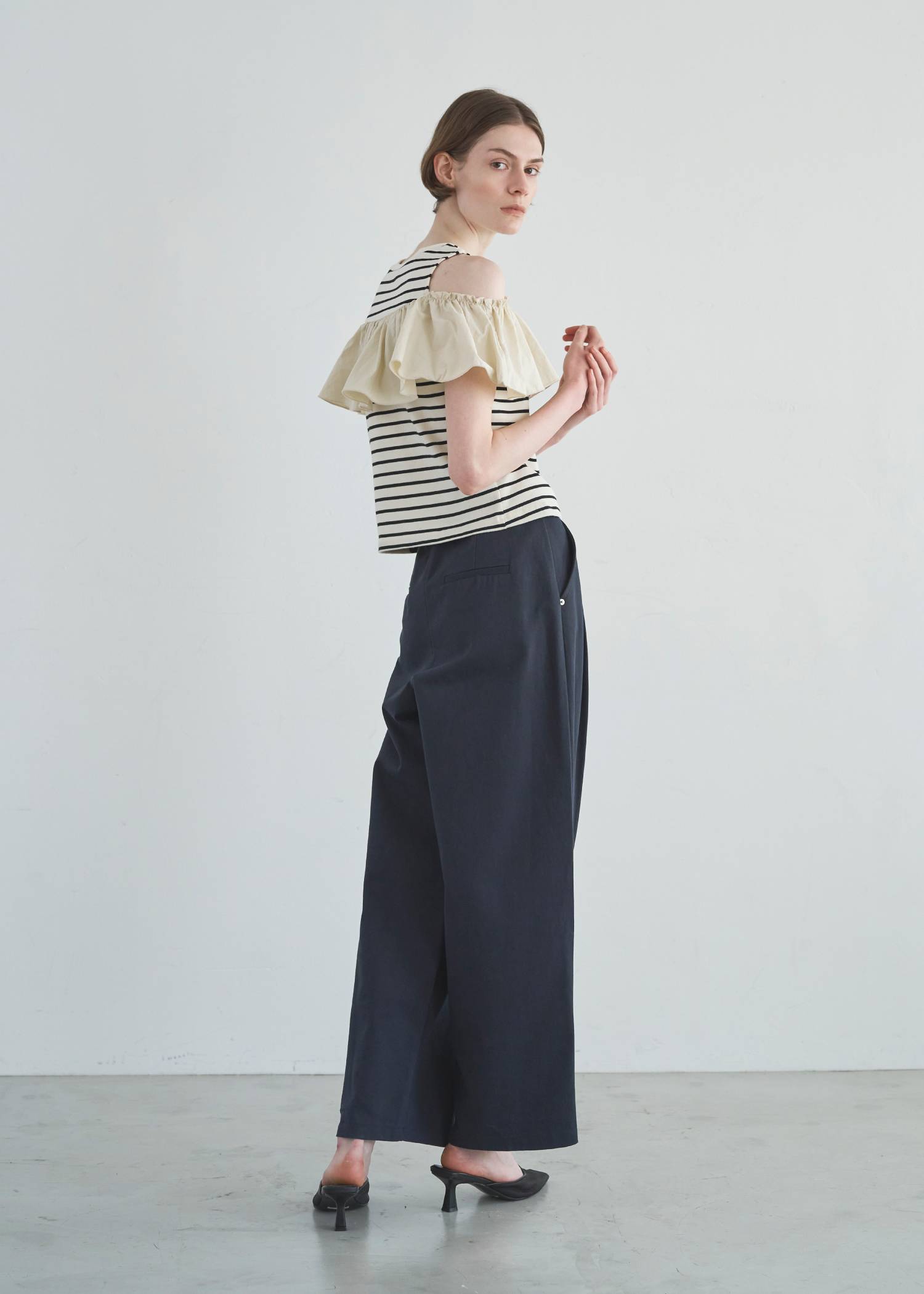 convertible shoulder frill border tops