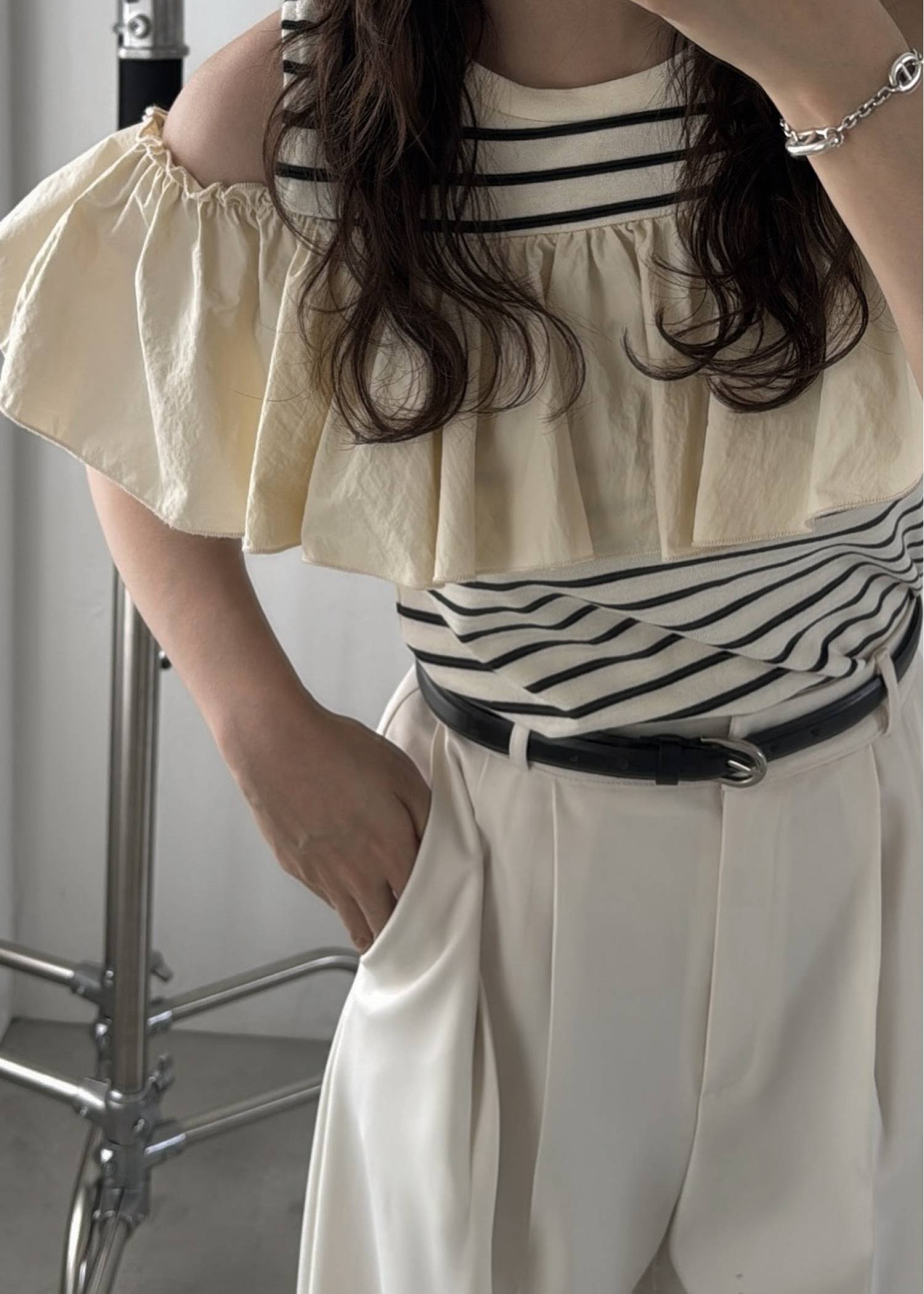 convertible shoulder frill border tops
