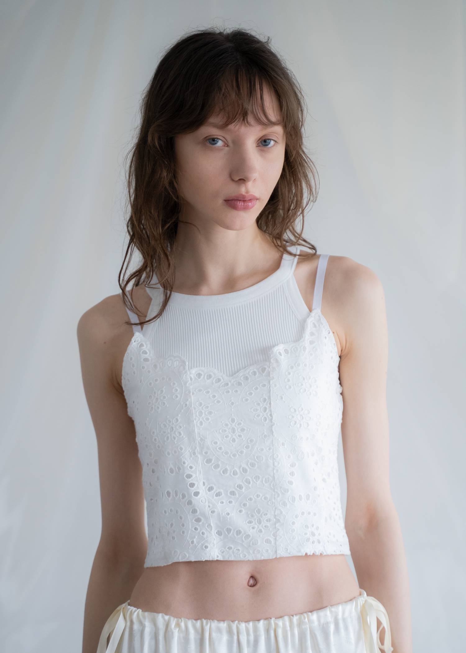 back lace up scalloped lace bustier