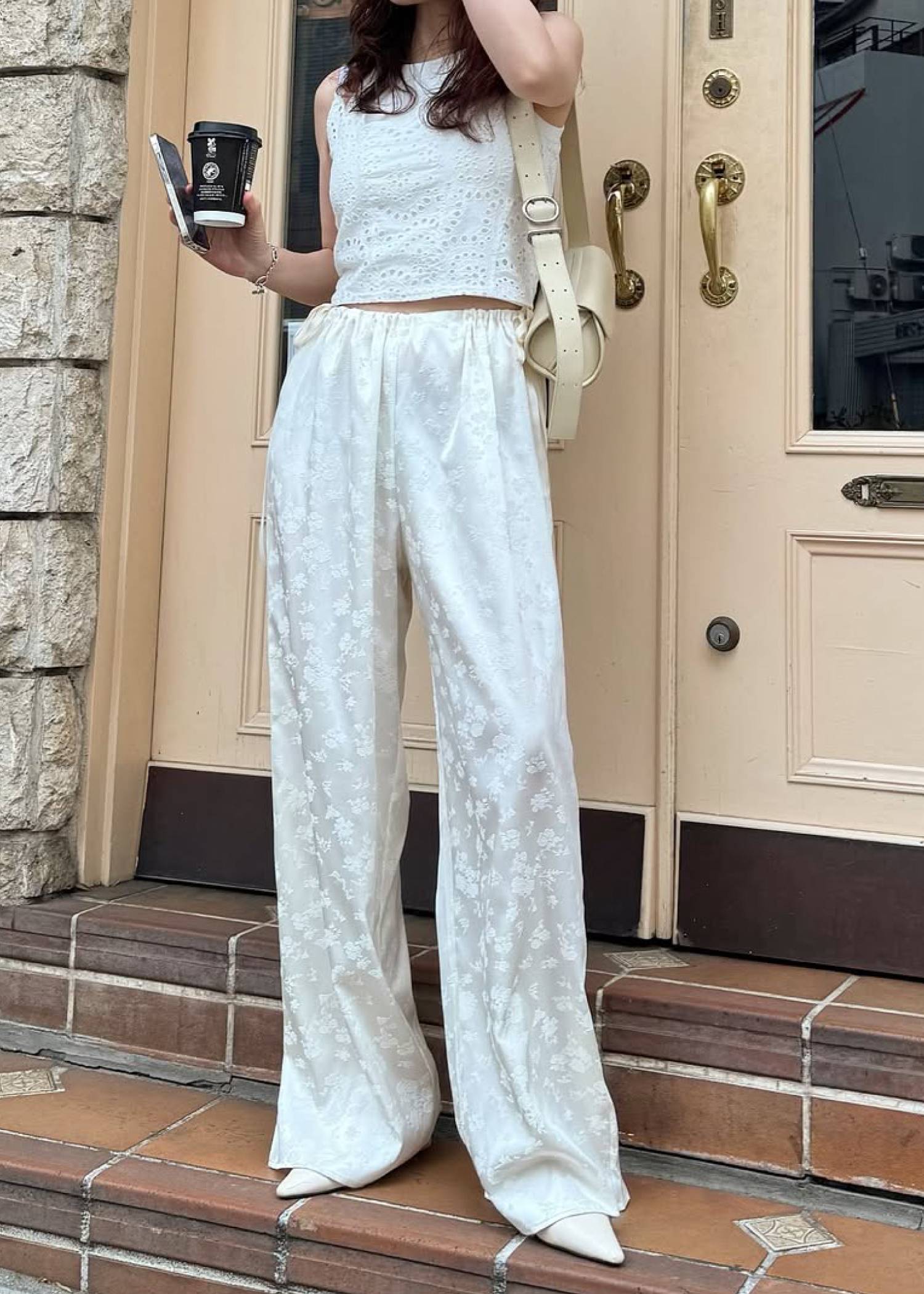 back lace up scalloped lace bustier