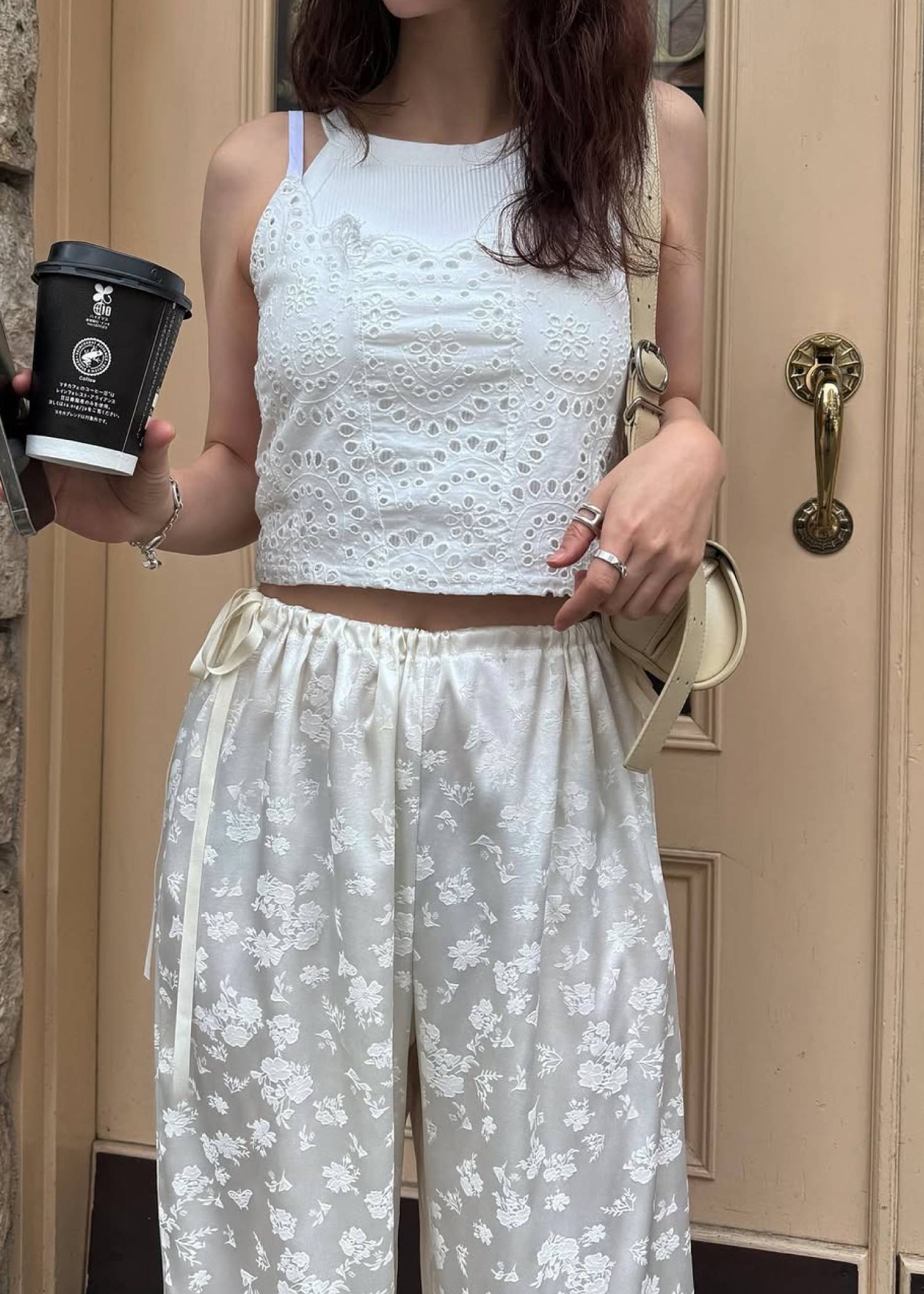 back lace up scalloped lace bustier