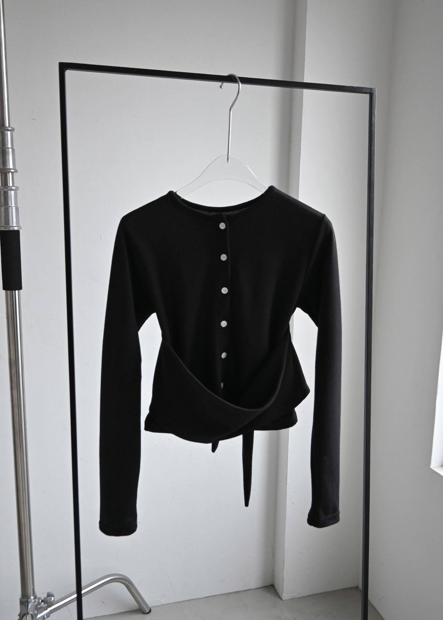 arrange waist cut and sew tops