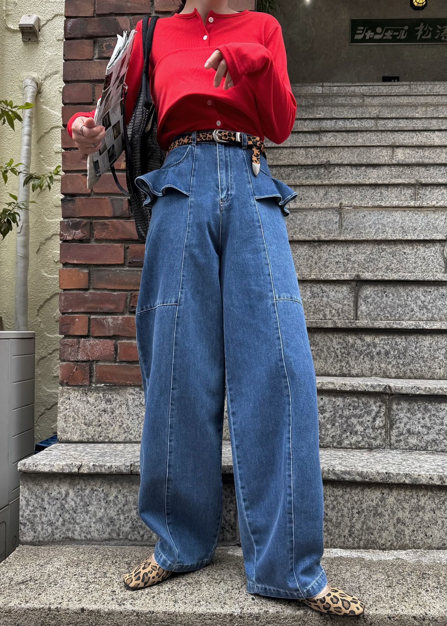 arrange waist cut and sew tops