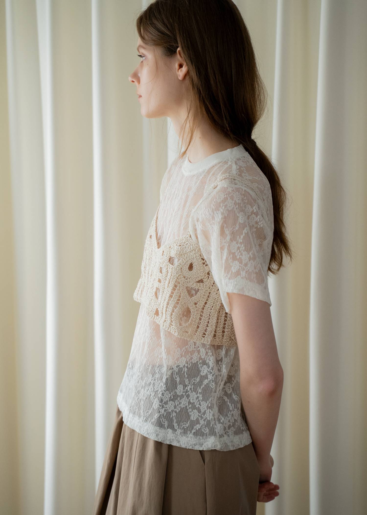 sheer floral pleated lace T-shirt