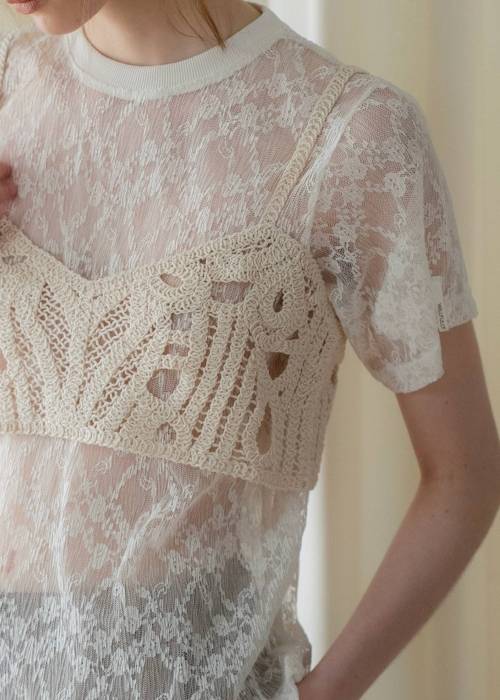 sheer floral pleated lace T-shirt