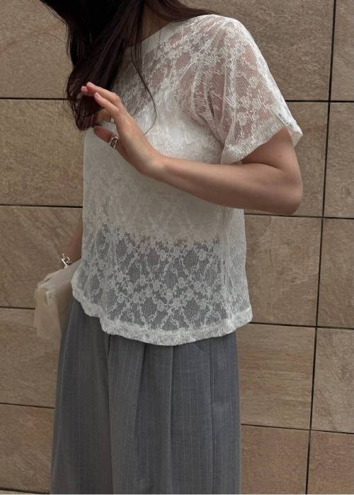 sheer floral pleated lace T-shirt