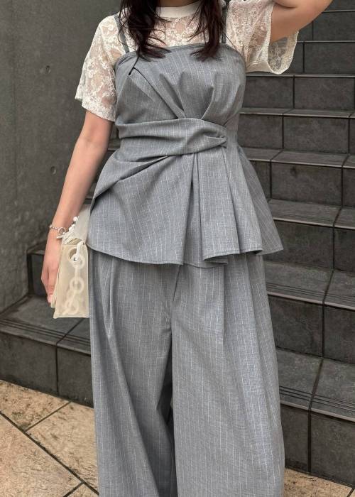 sheer floral pleated lace T-shirt