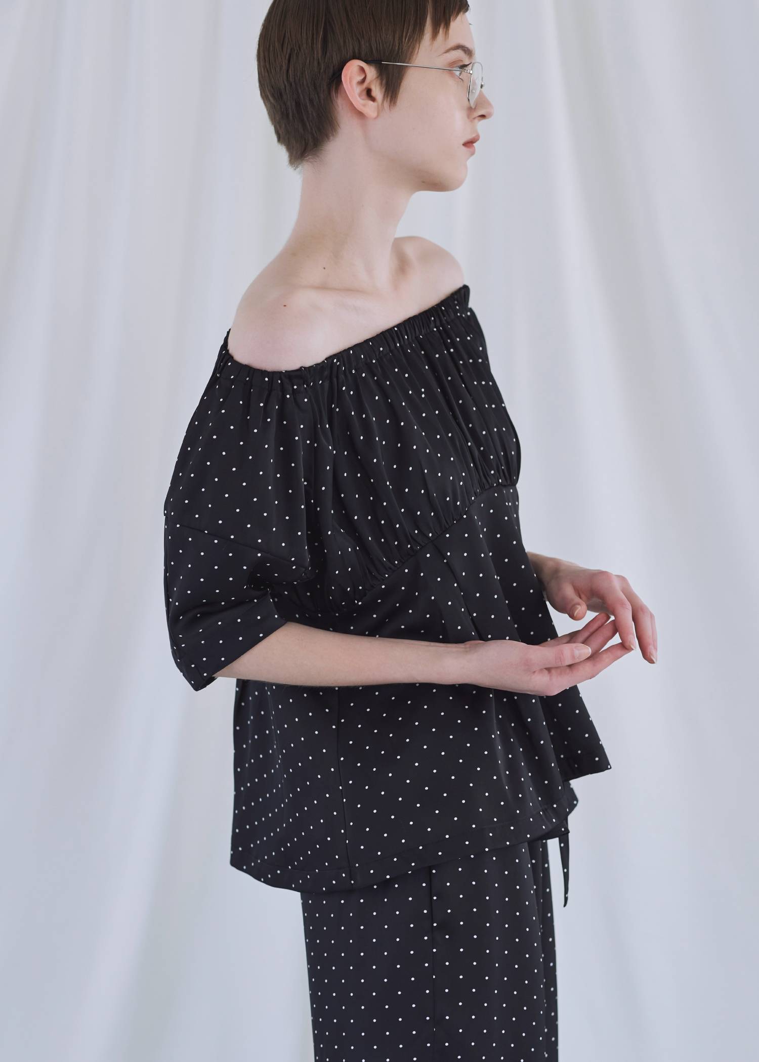 satin polka dot off shoulder lantern sleeve BL