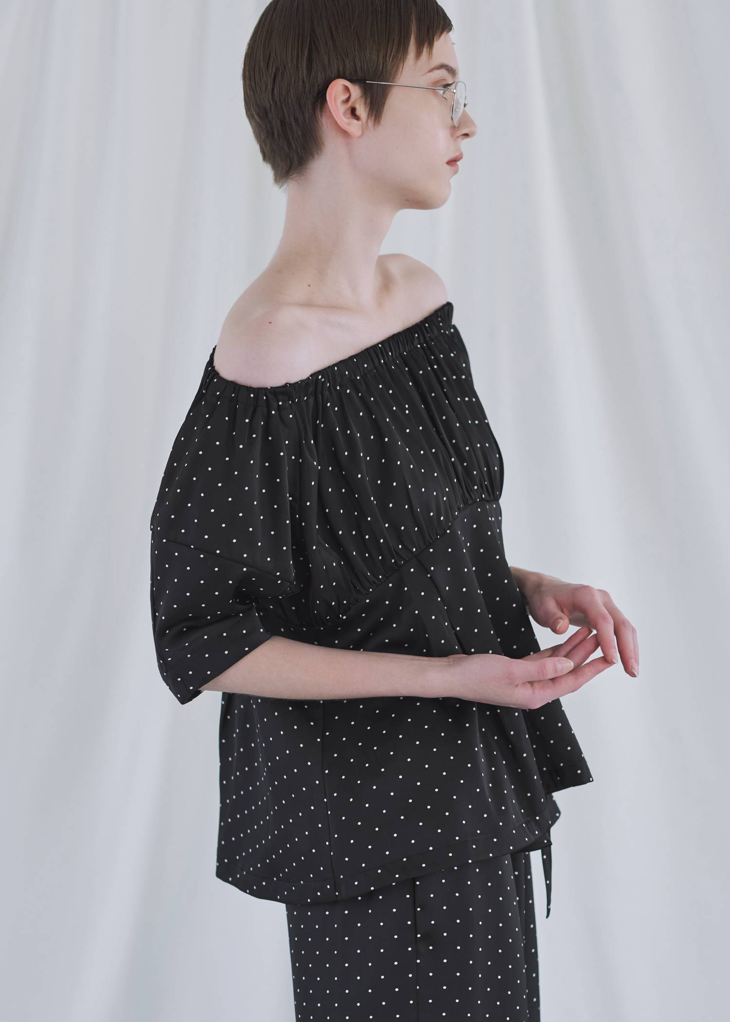satin polka dot off shoulder lantern sleeve BL